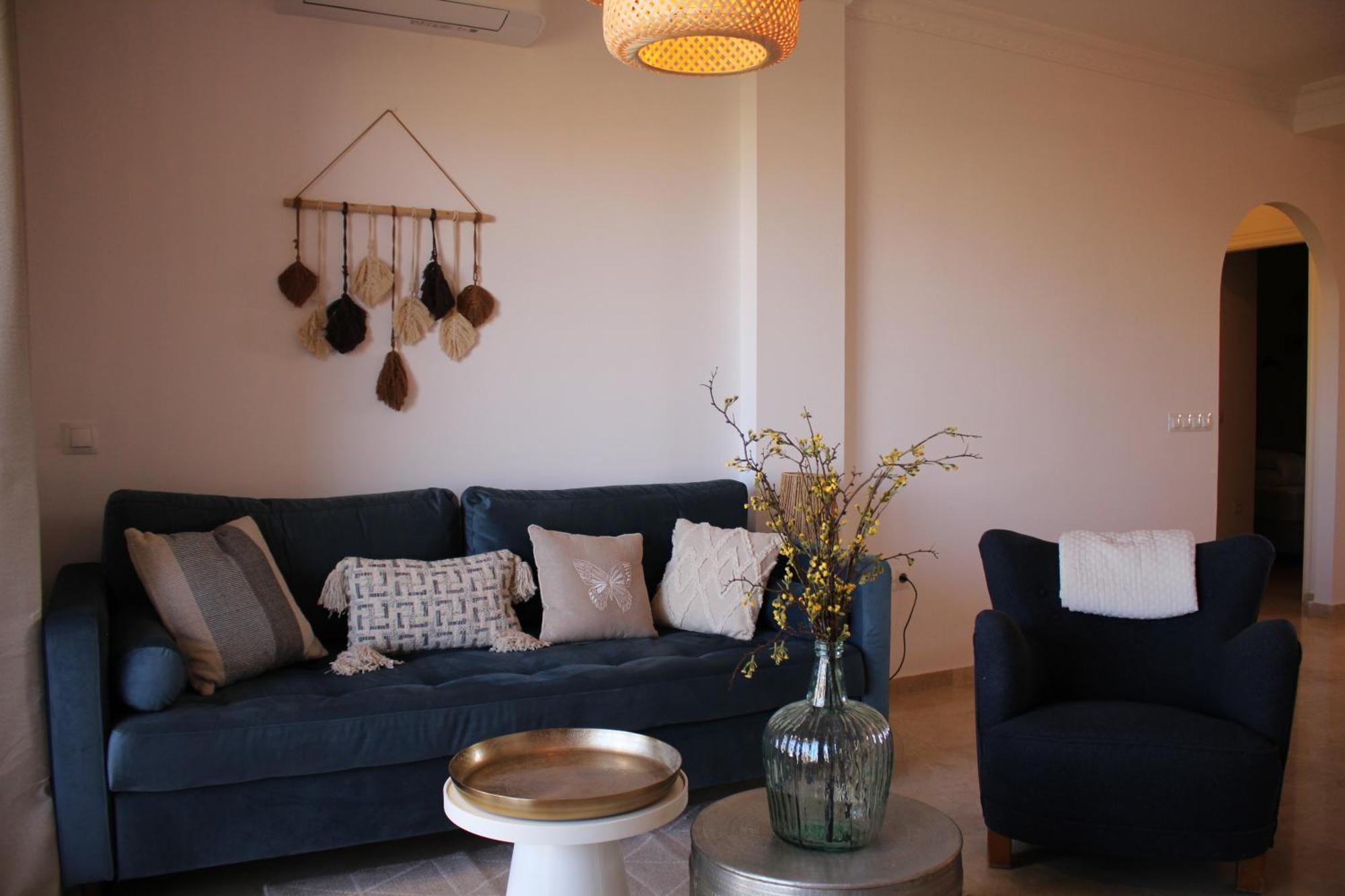 Renovated Penthouse Oasis With Sea & Mountain Views Apartment *