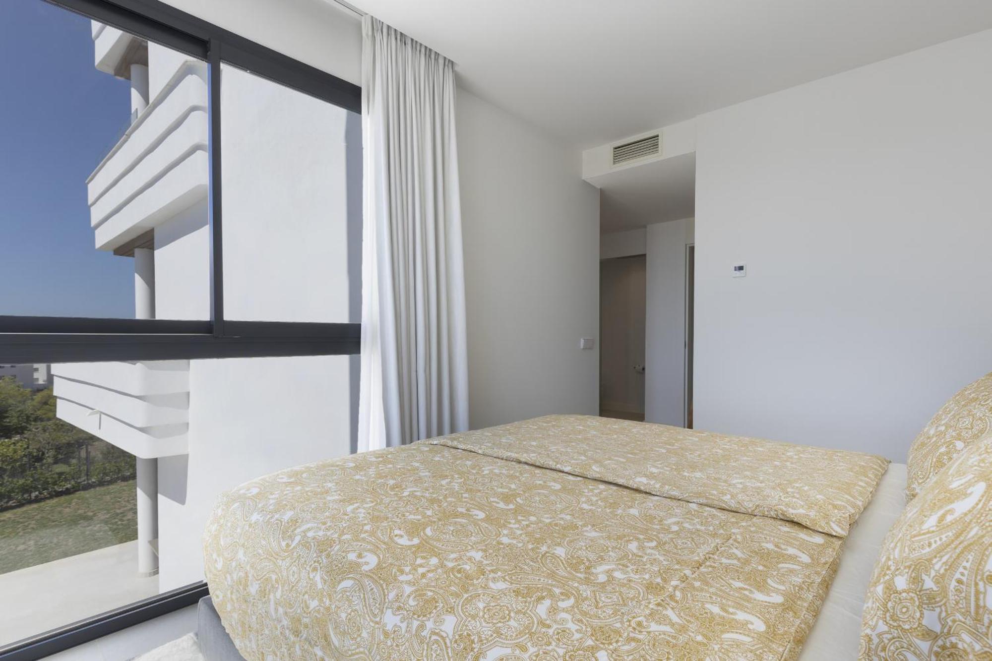 Exclusive 3-bedroom In Higueron