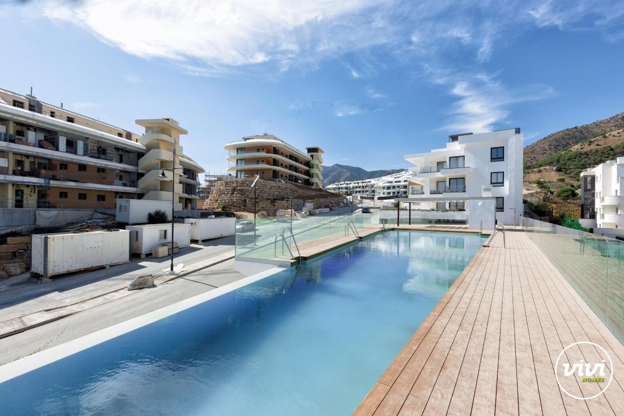 Vivi Homes - Apollo Luxury, Pool, Gym & Apartment *