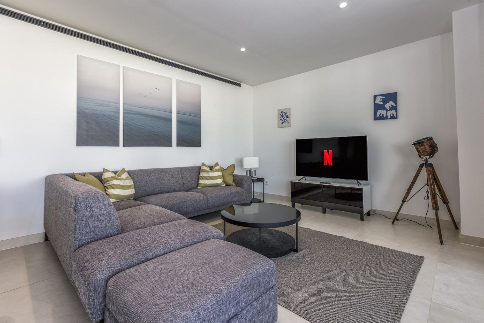 Apartment Vivi Homes - Deco Pool, Garden, Terrace & Fuengirola
