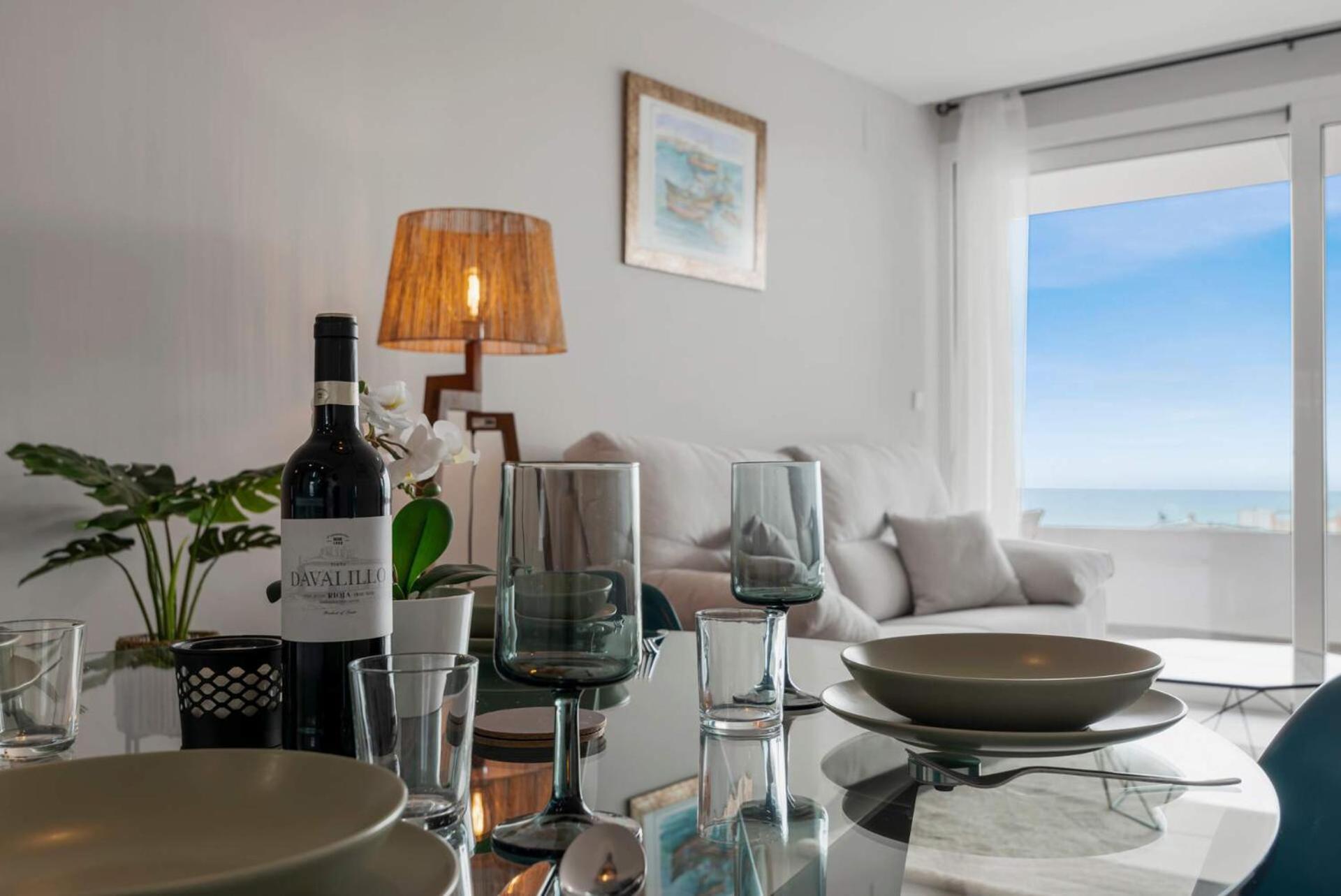 Vivi Homes - Sultana Gym, Pool, Terrace & Sea View * Fuengirola