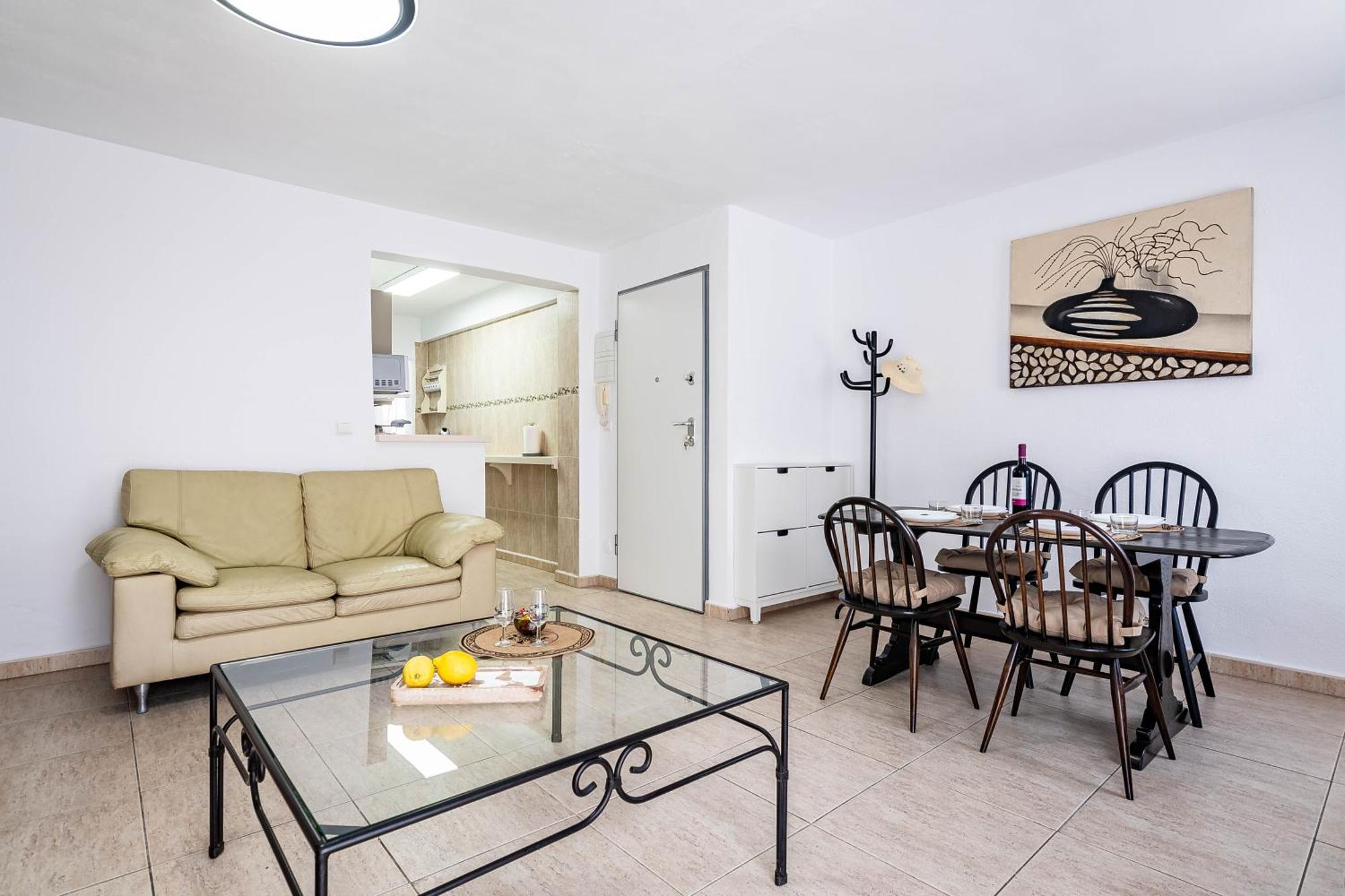 Apartment Family In The Centre Of *