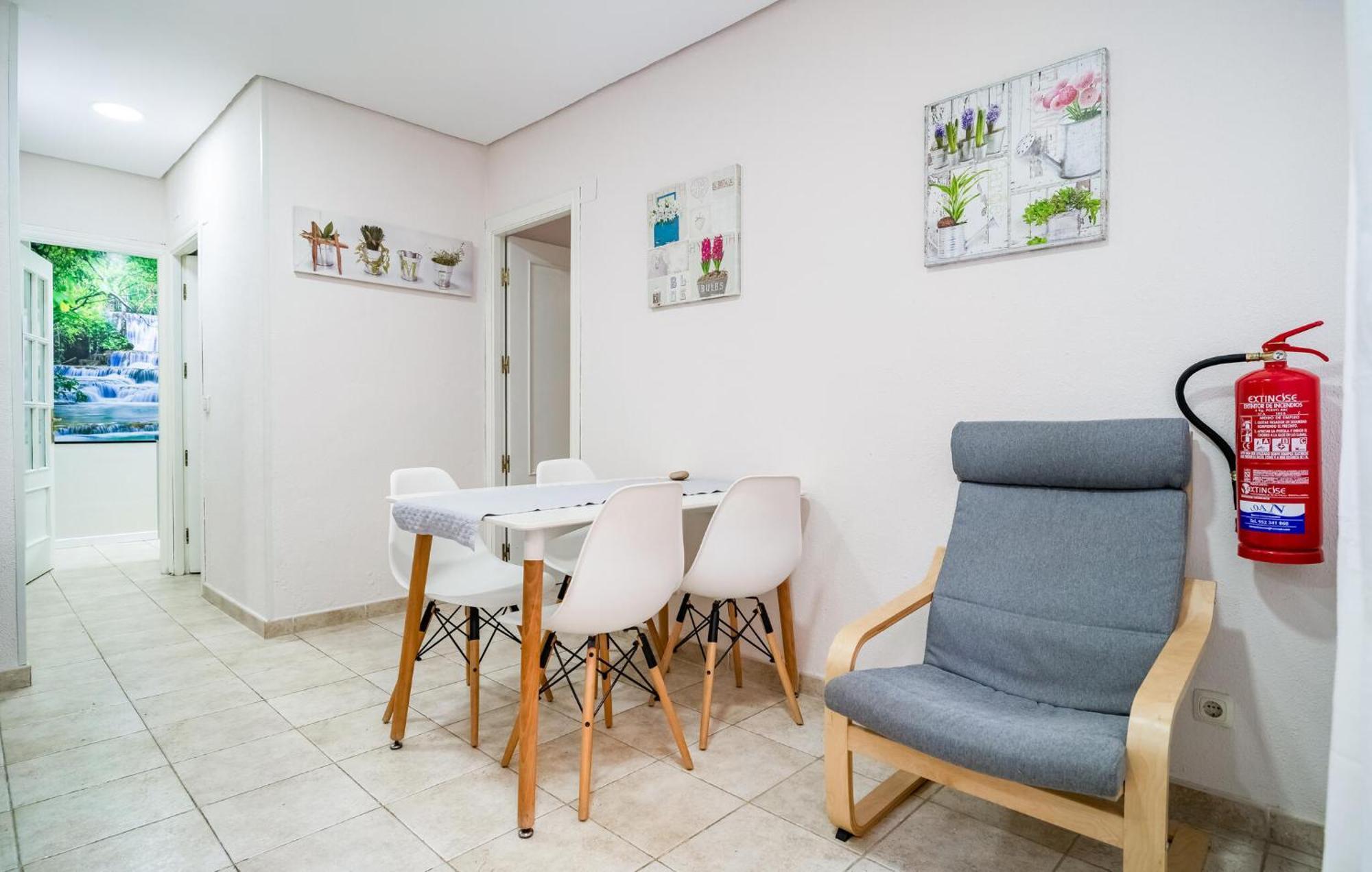 Awesome In With Kitchen * Fuengirola