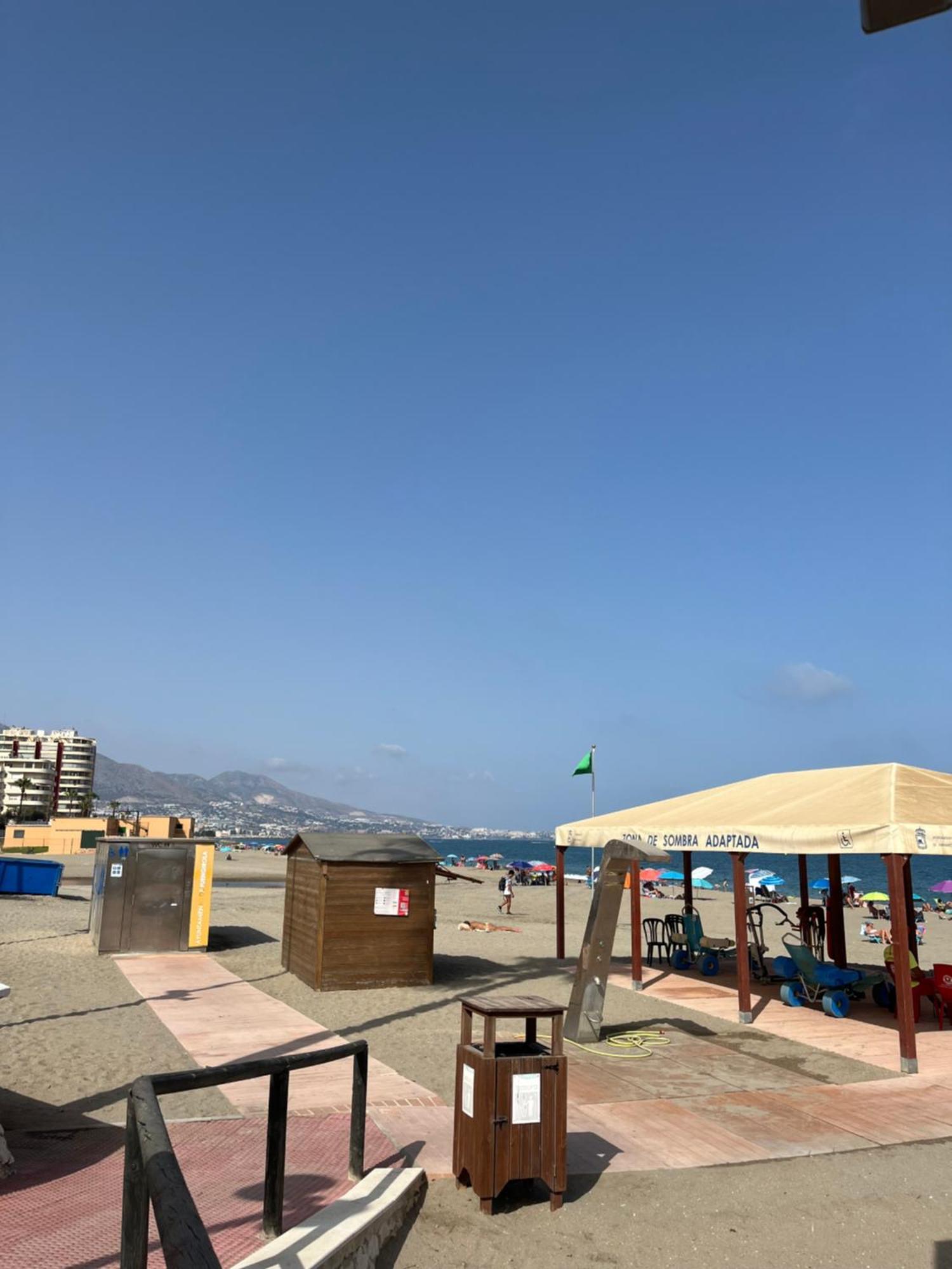 Apartamento Atico Con Vistas Al Mar Y Con Piscina Frente A Castillo Sohail Fuengirola