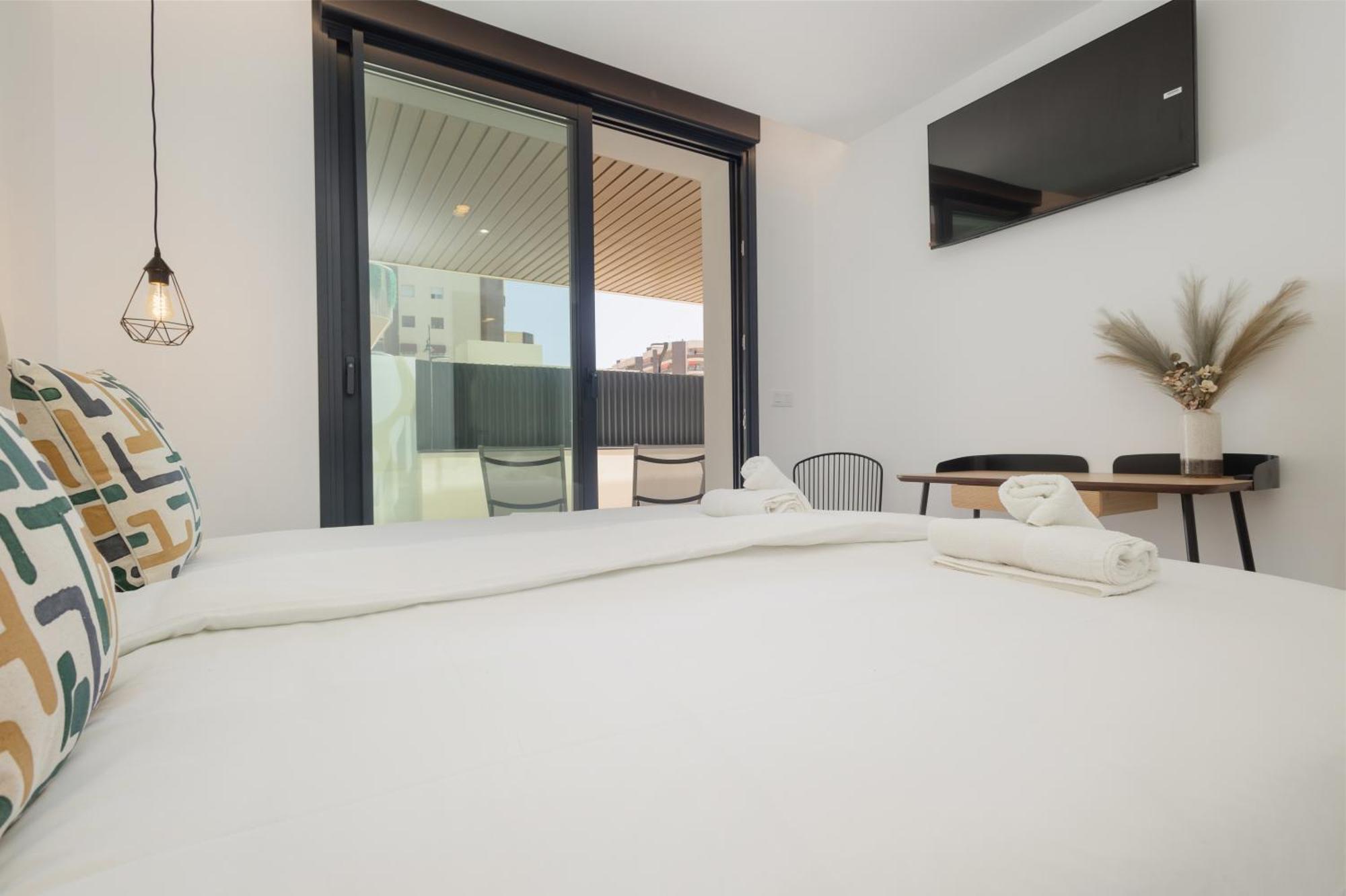 Brand-new Beachside Apartment, With Spacious Terrace And Exceptional Amenities, In Fuengirola
