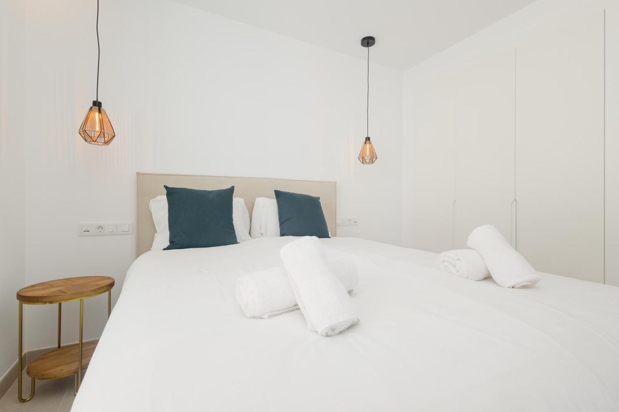 Brand-new Beachside Apartment, With Spacious Terrace And Exceptional Amenities, In Apartment *