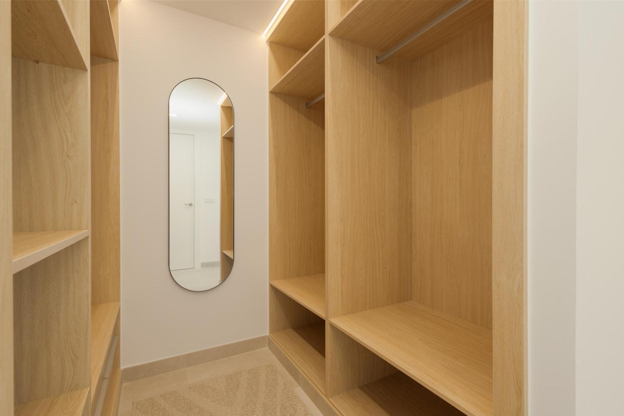 Brand-new Beachside Apartment, With Spacious Terrace And Exceptional Amenities, In Apartment Fuengirola