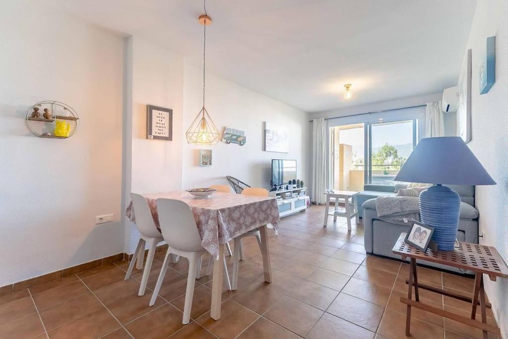 Apartment 27-cozy Apartment, Spacious Terrace In *
