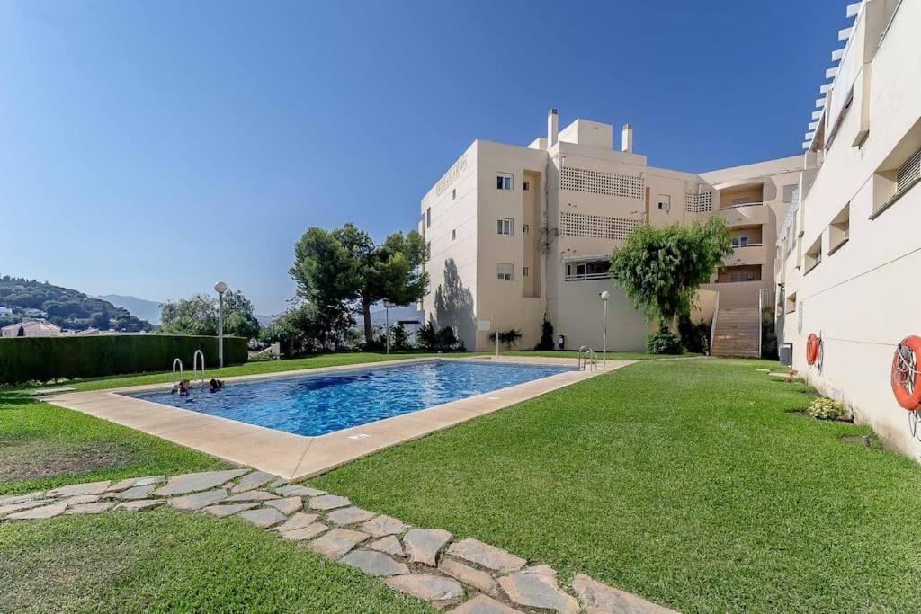 27-cozy Apartment, Spacious Terrace In Apartment Fuengirola