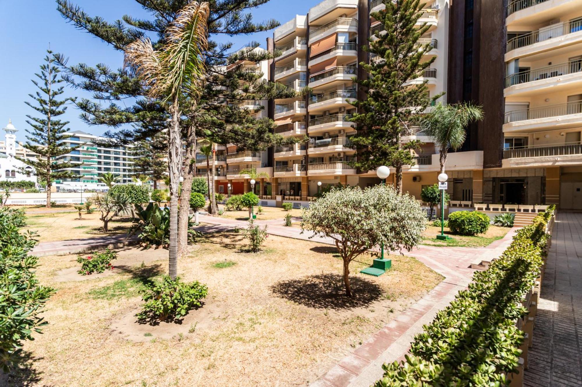 2 Y 2 Banos, Vista Lateral Mar Sofia 2 By Sur Apartment
