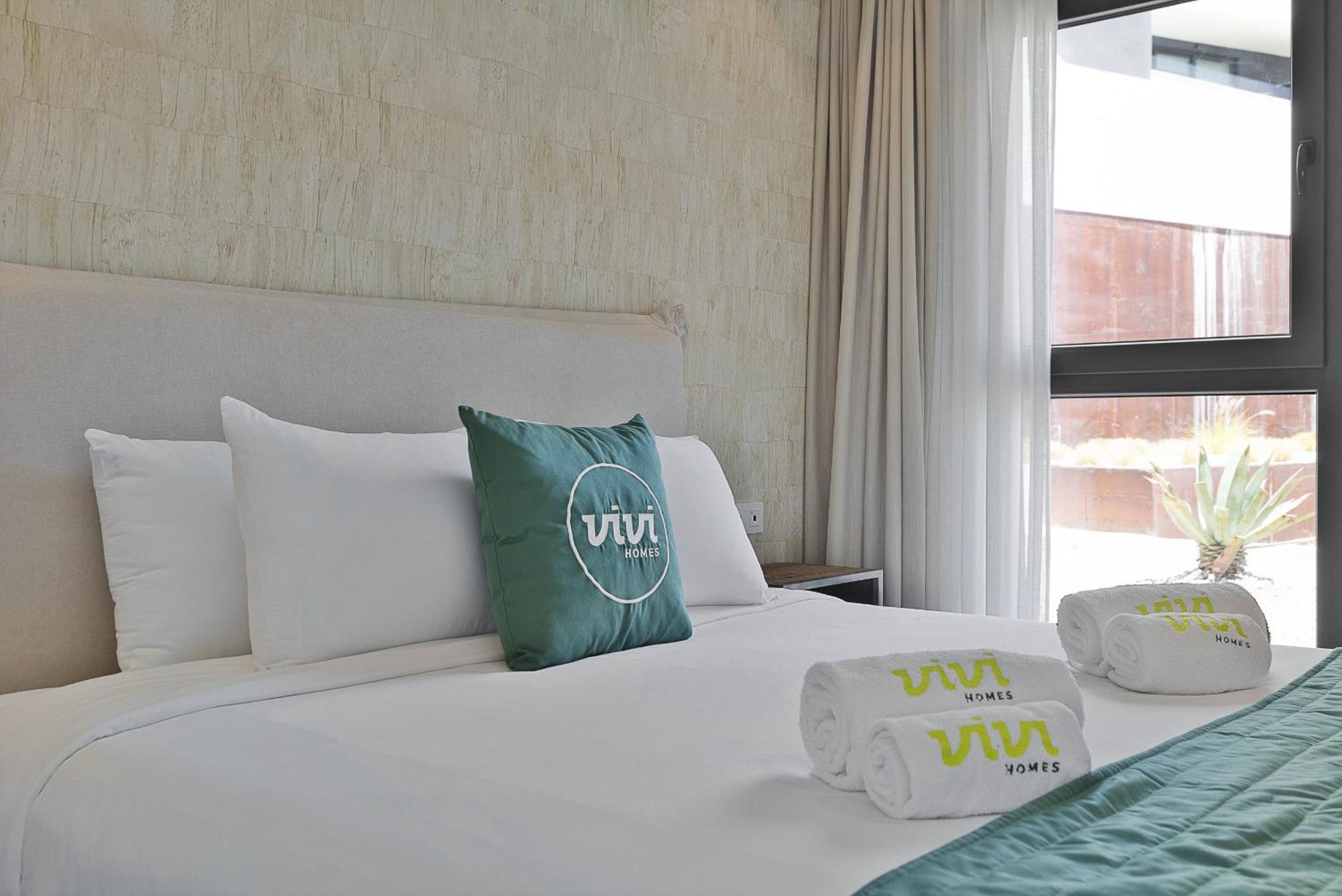 Vivi Homes - Levalin Wellness, Pool & Terrace Apartment *