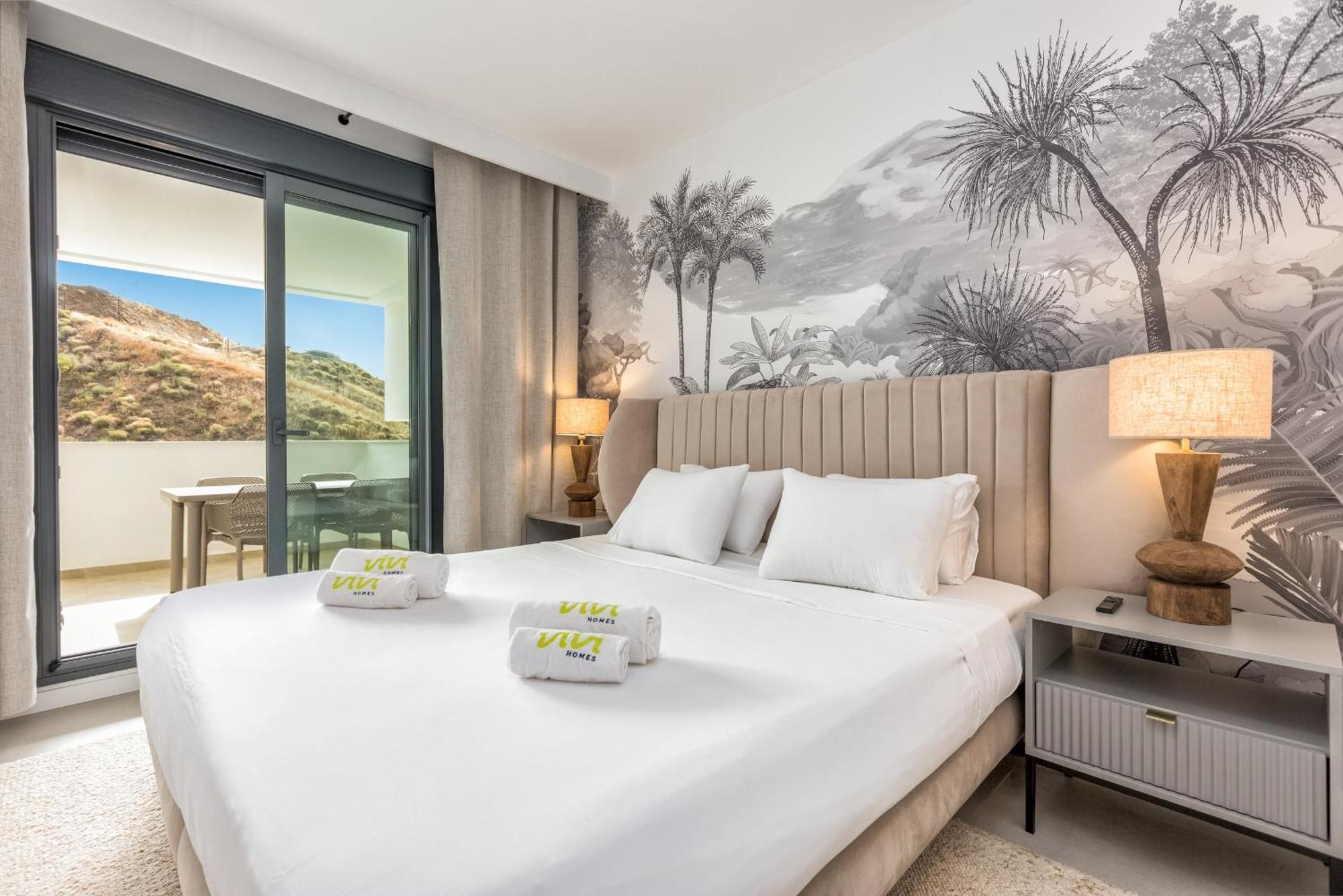 Vivi Homes - Sunny Views Wellness, Gym, Pool & Sea View * Fuengirola