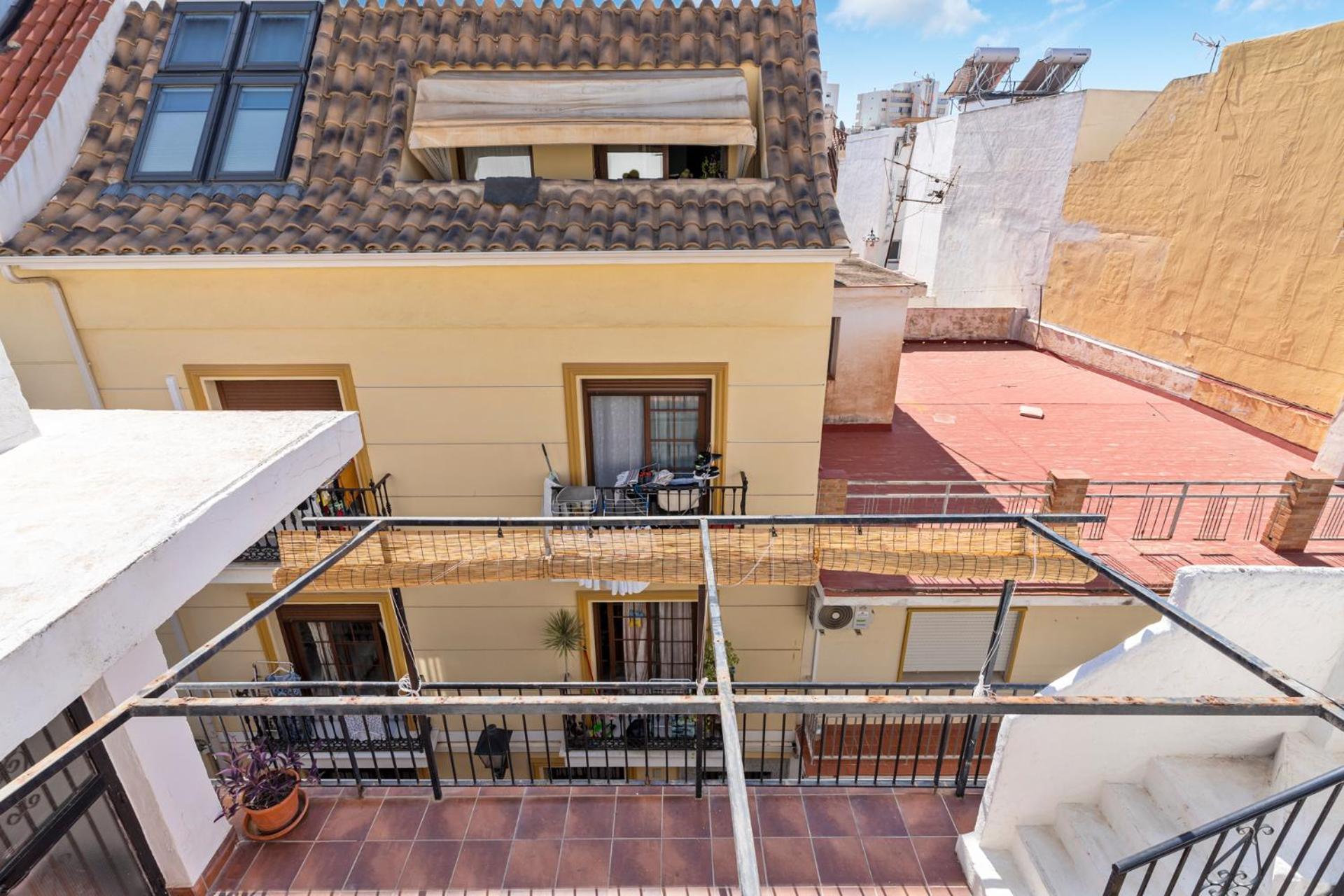 Apartment Bright Rooftop In Center By Costarentals - Ref 255