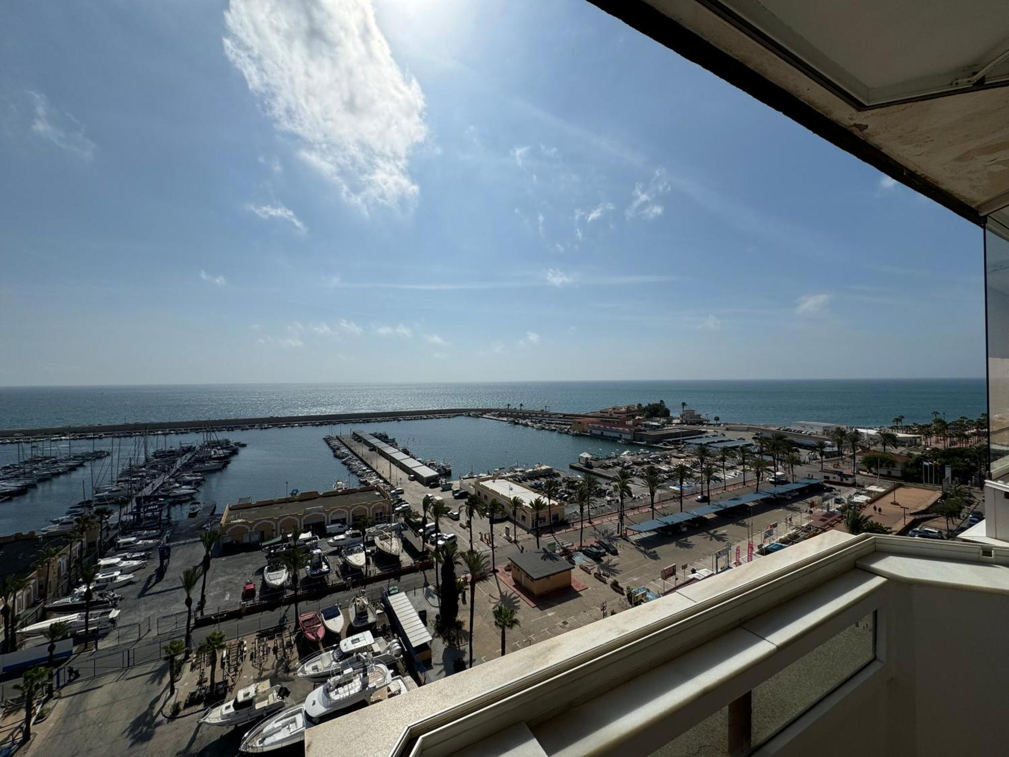 Atico 1 Con Vistas Frontales Al Mar By Sur
