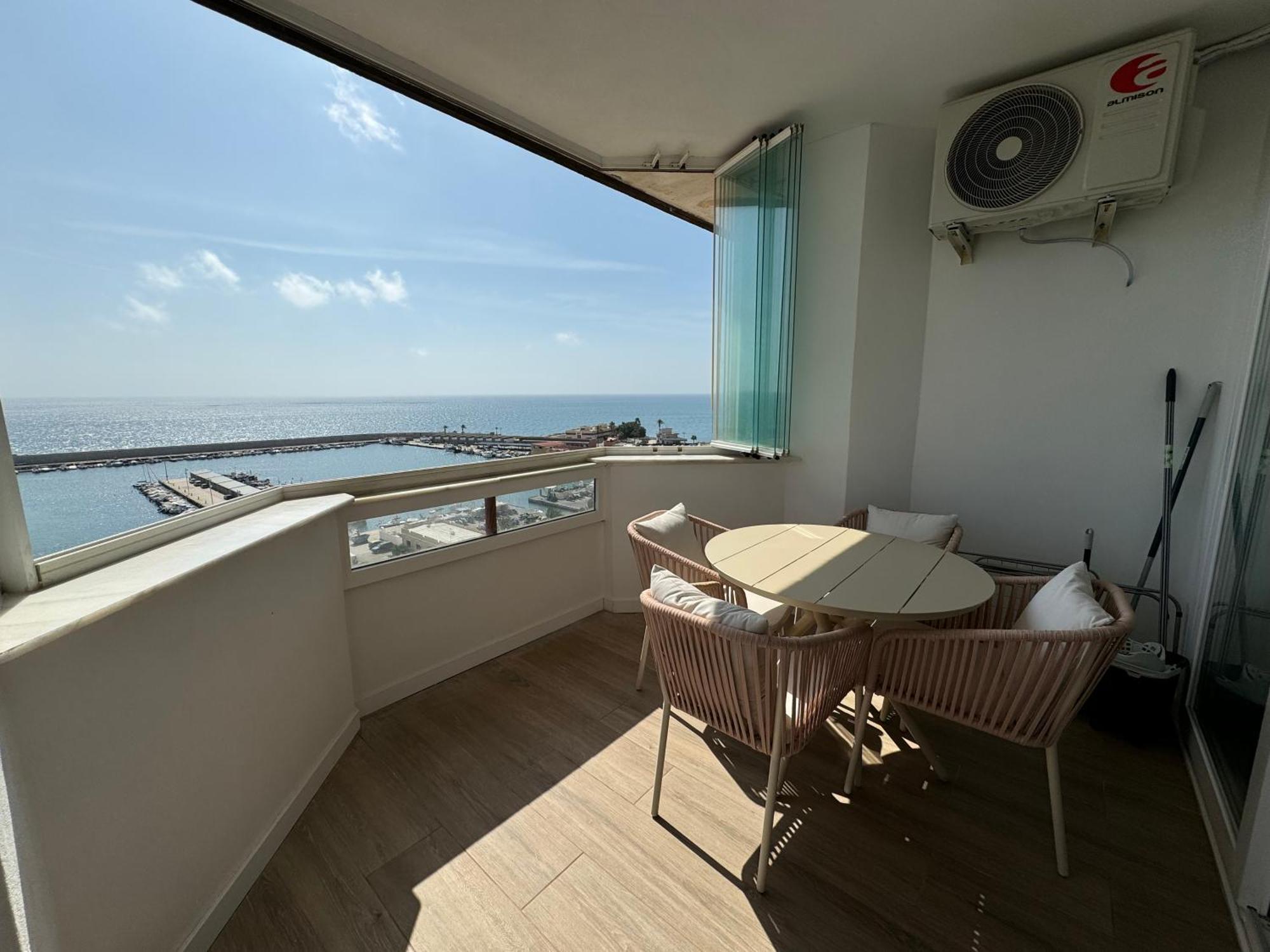 Apartamento Atico 1 Con Vistas Frontales Al Mar By Sur Fuengirola