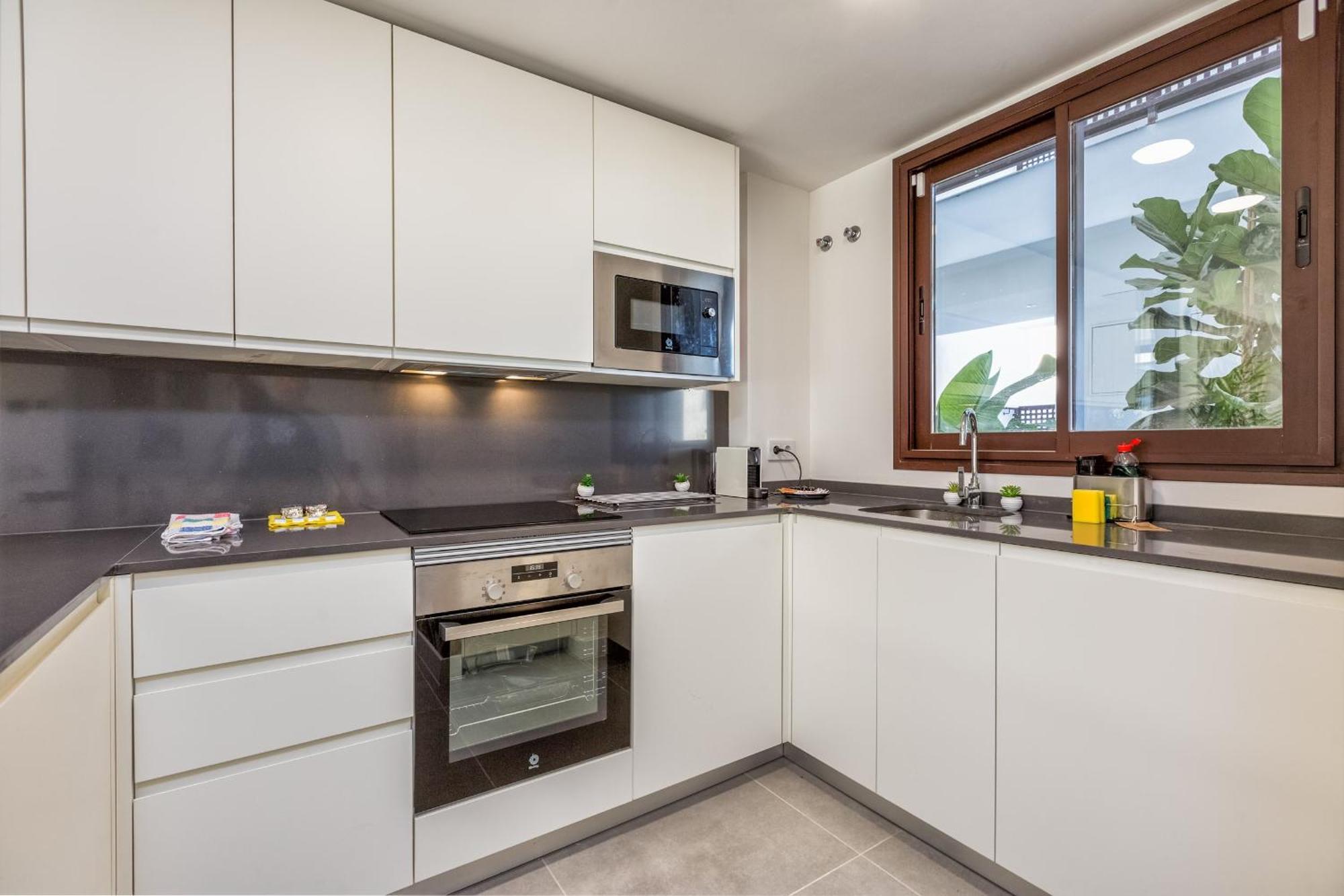Vivi Homes - Apollo Luxury, Pool, Gym & Apartment Fuengirola
