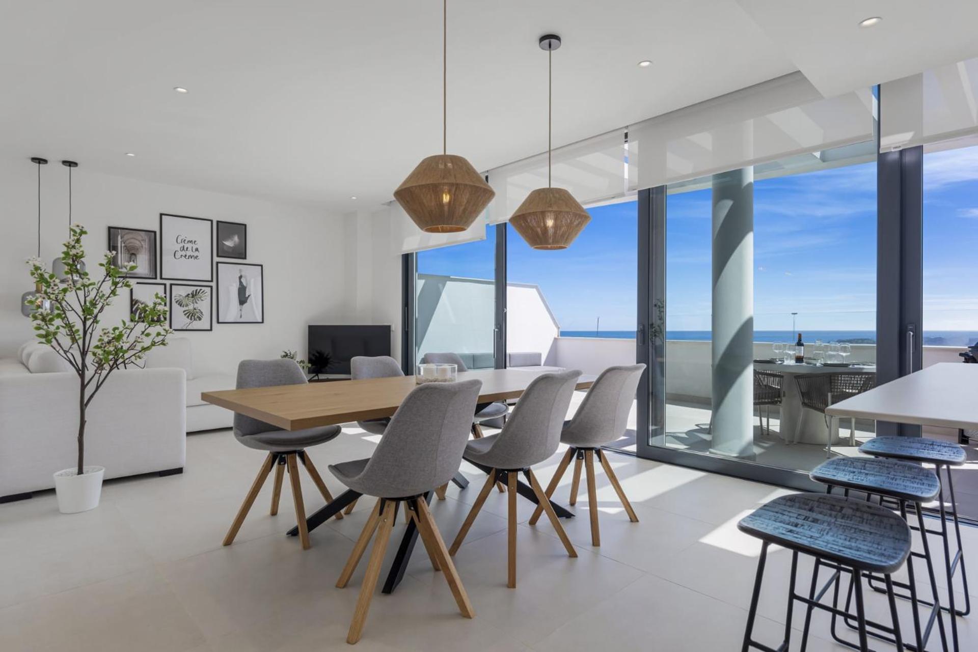 Vivi Homes - Gerrard Jacuzzi, Terrace, Pool & Sea Vew