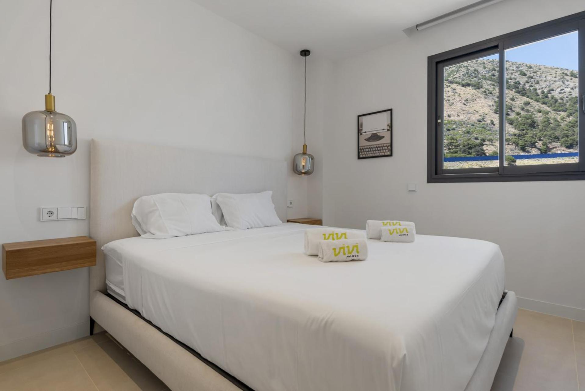 Vivi Homes - Gerrard Jacuzzi, Terrace, Pool & Sea Vew Apartment *