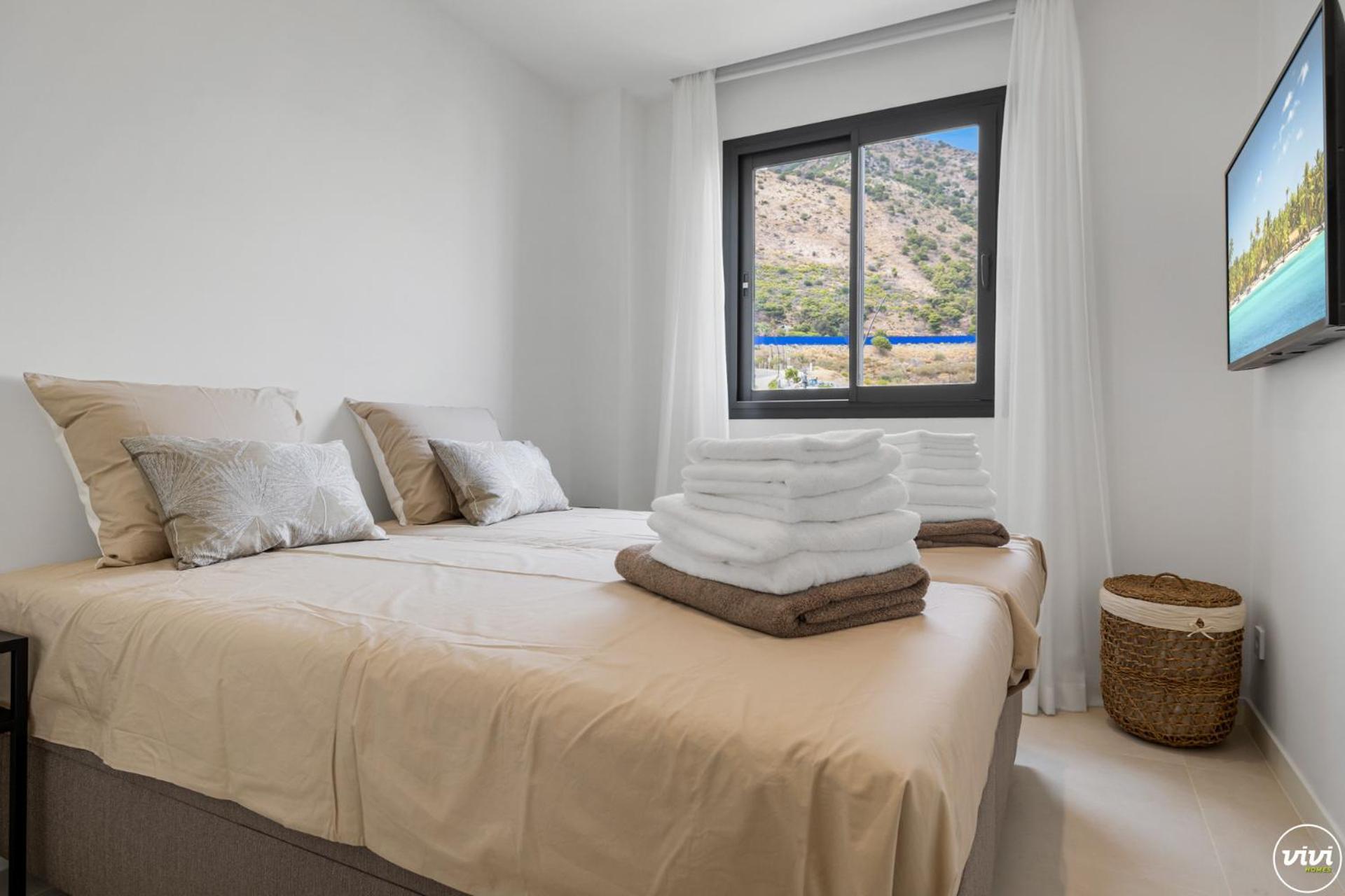 Vivi Homes - Coral With Sea Views & Pool *