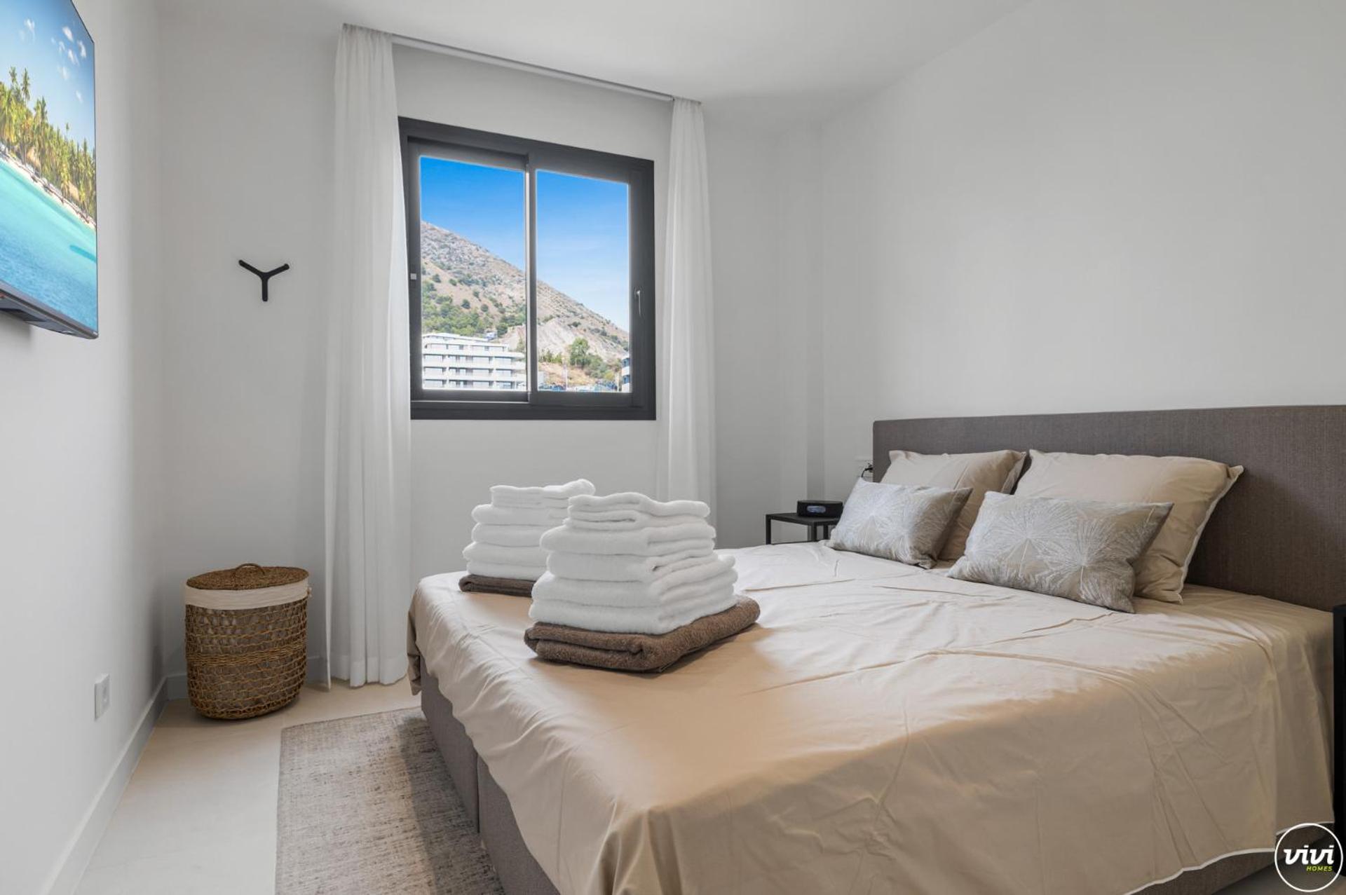 Vivi Homes - Coral With Sea Views & Pool Apartment
