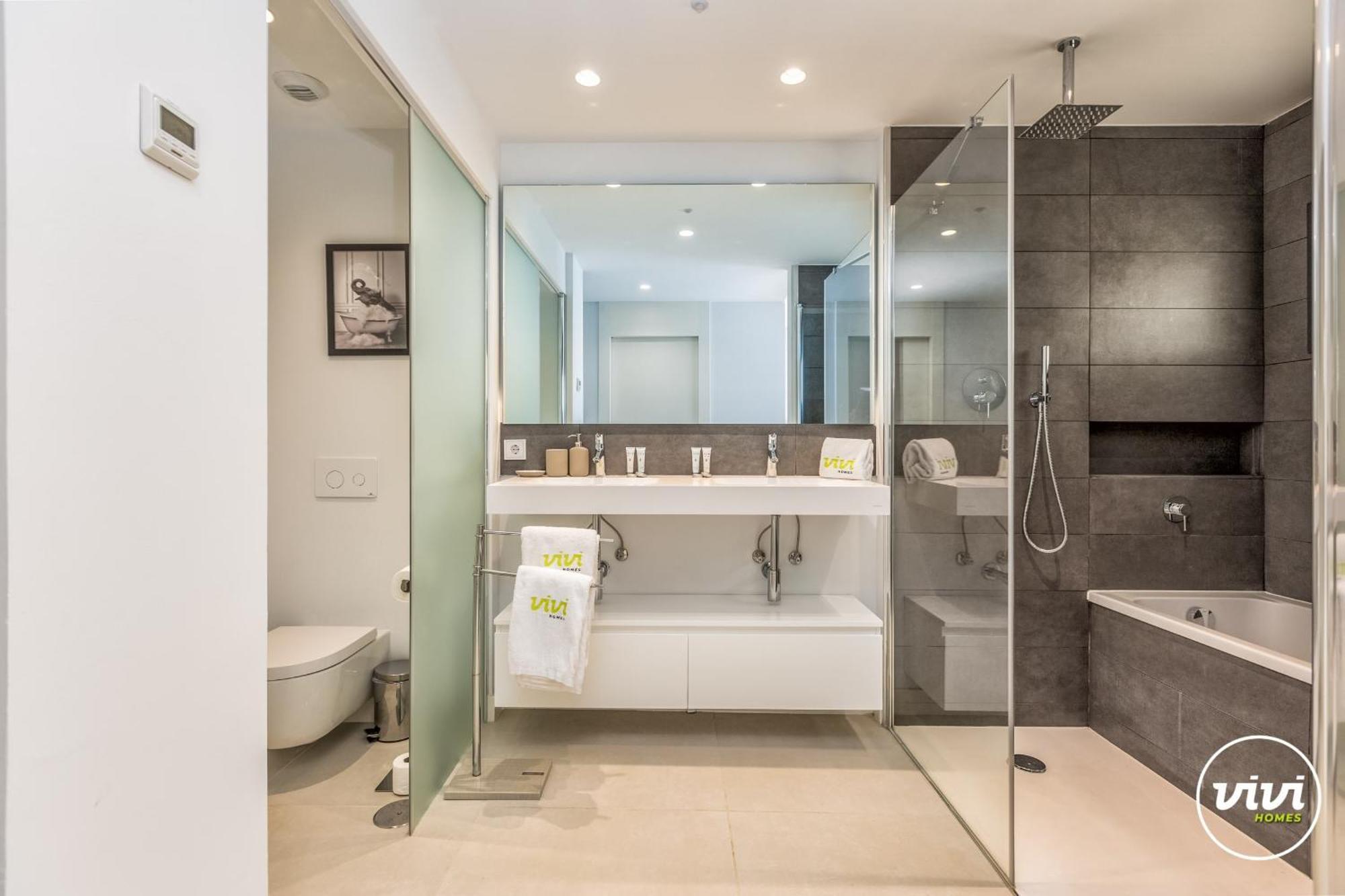 Vivi Homes - Terra Higueron Luxury, Terrace & Pool Apartamento