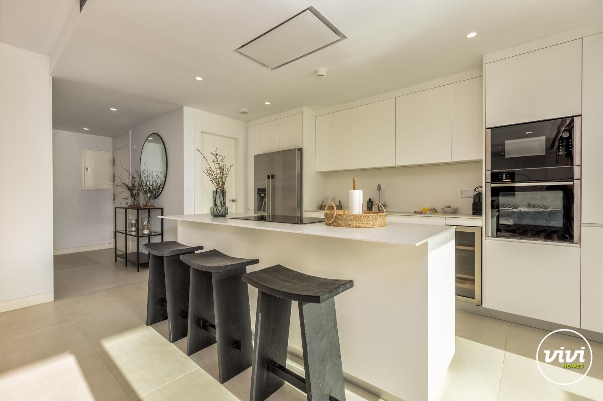 Vivi Homes - Terra Higueron Luxury, Terrace & Pool * Fuengirola