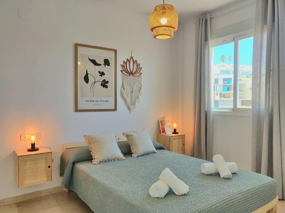 Apartment Moderno Con Vistas Al Mar, Piscina & Parking Fuengirola