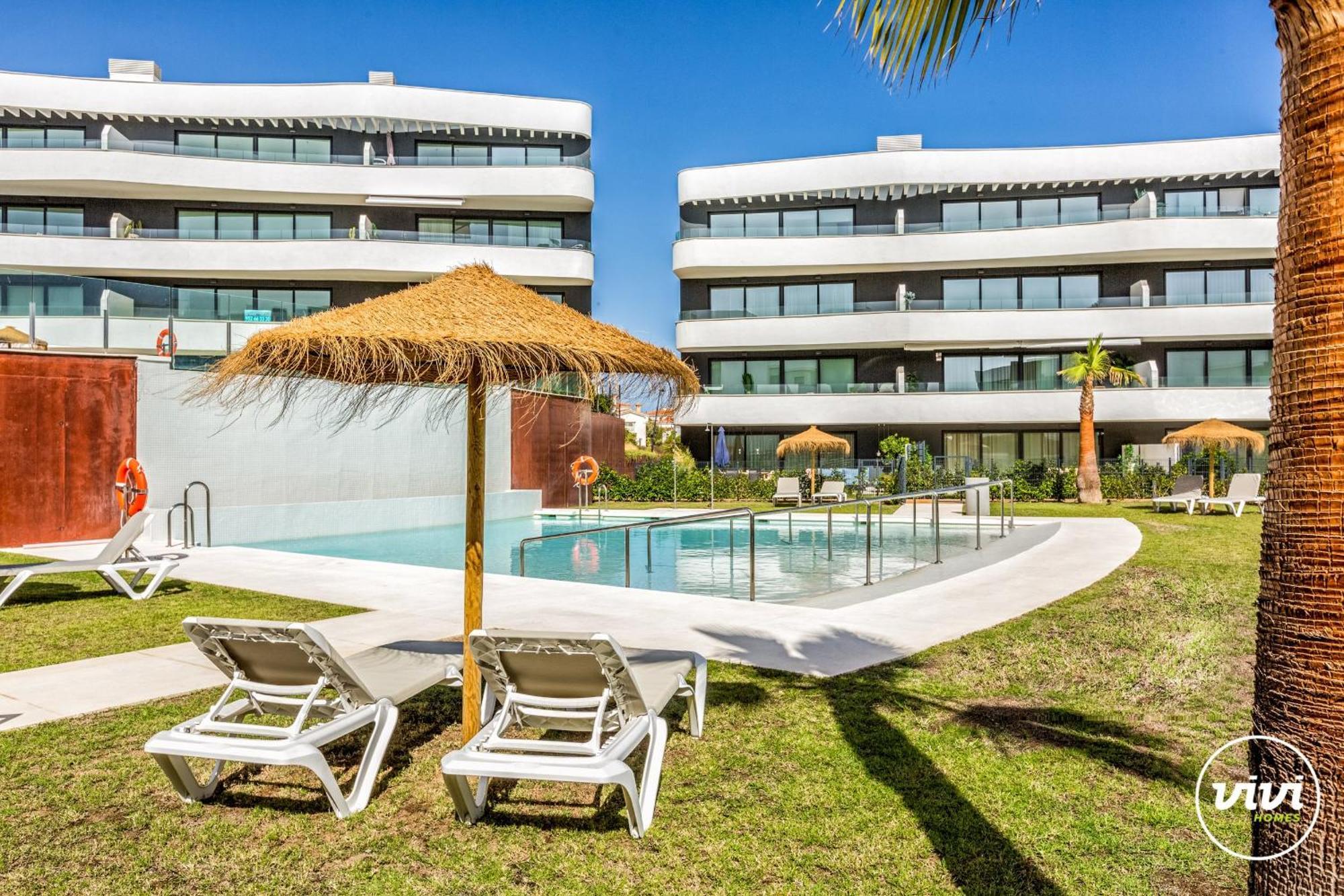 Apartment Vivi Homes - Higueron Premium Wellness, Sauna, Pool & Hot Tub