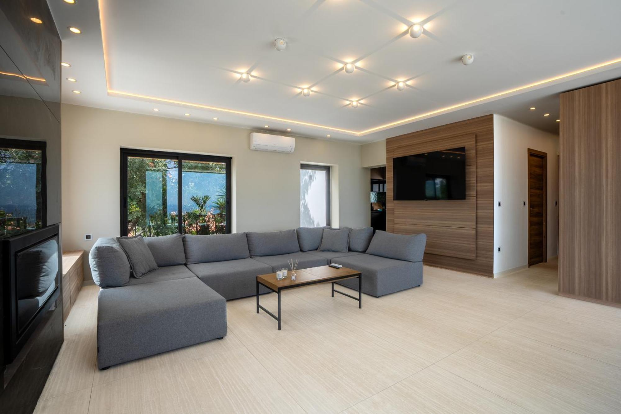 Amistad In With Private Pool And Sea Views Villa Fuengirola