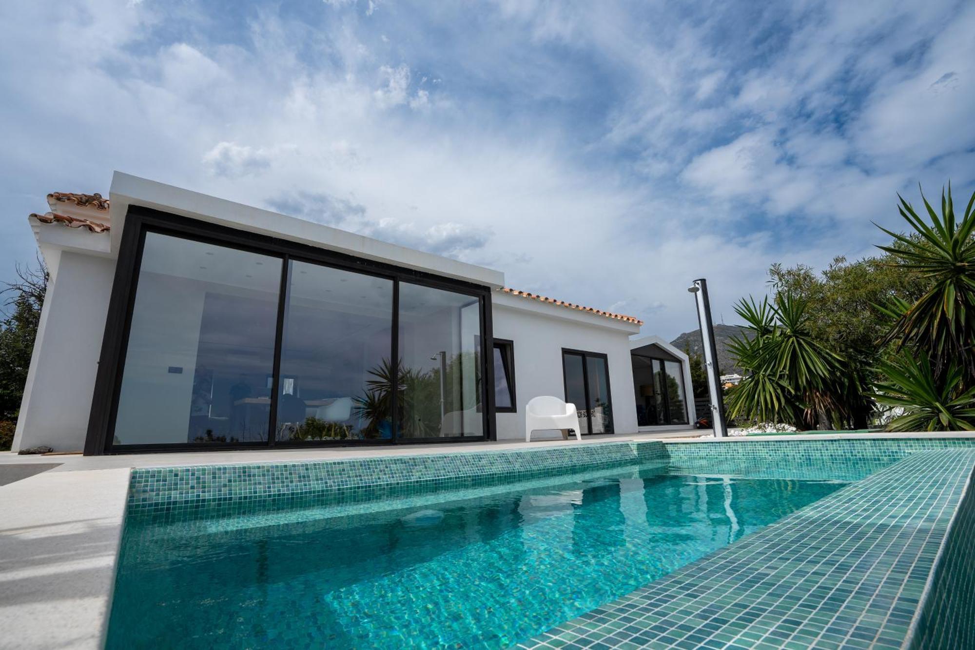 Amistad In With Private Pool And Sea Views Villa
