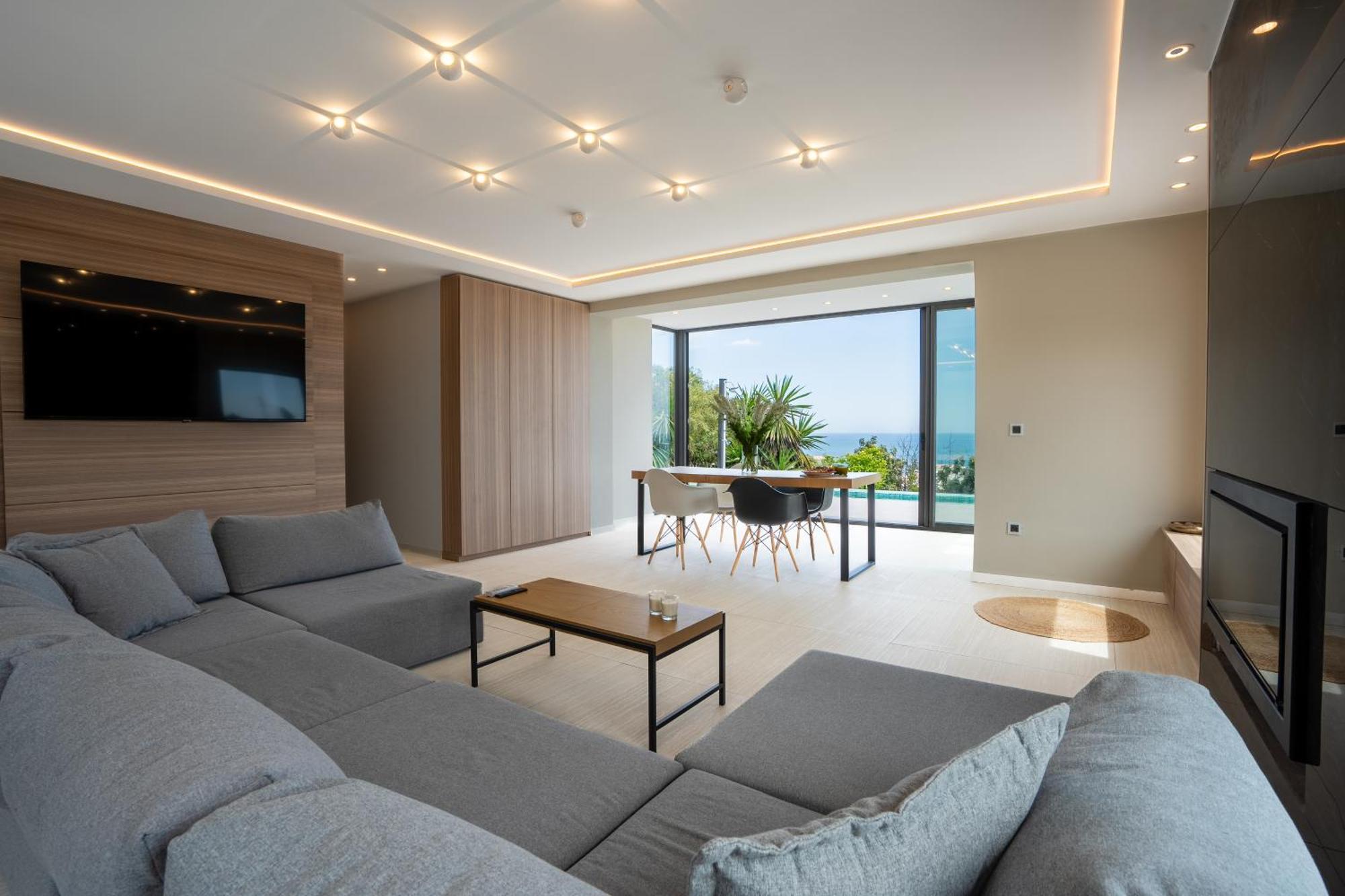 Amistad In With Private Pool And Sea Views Fuengirola