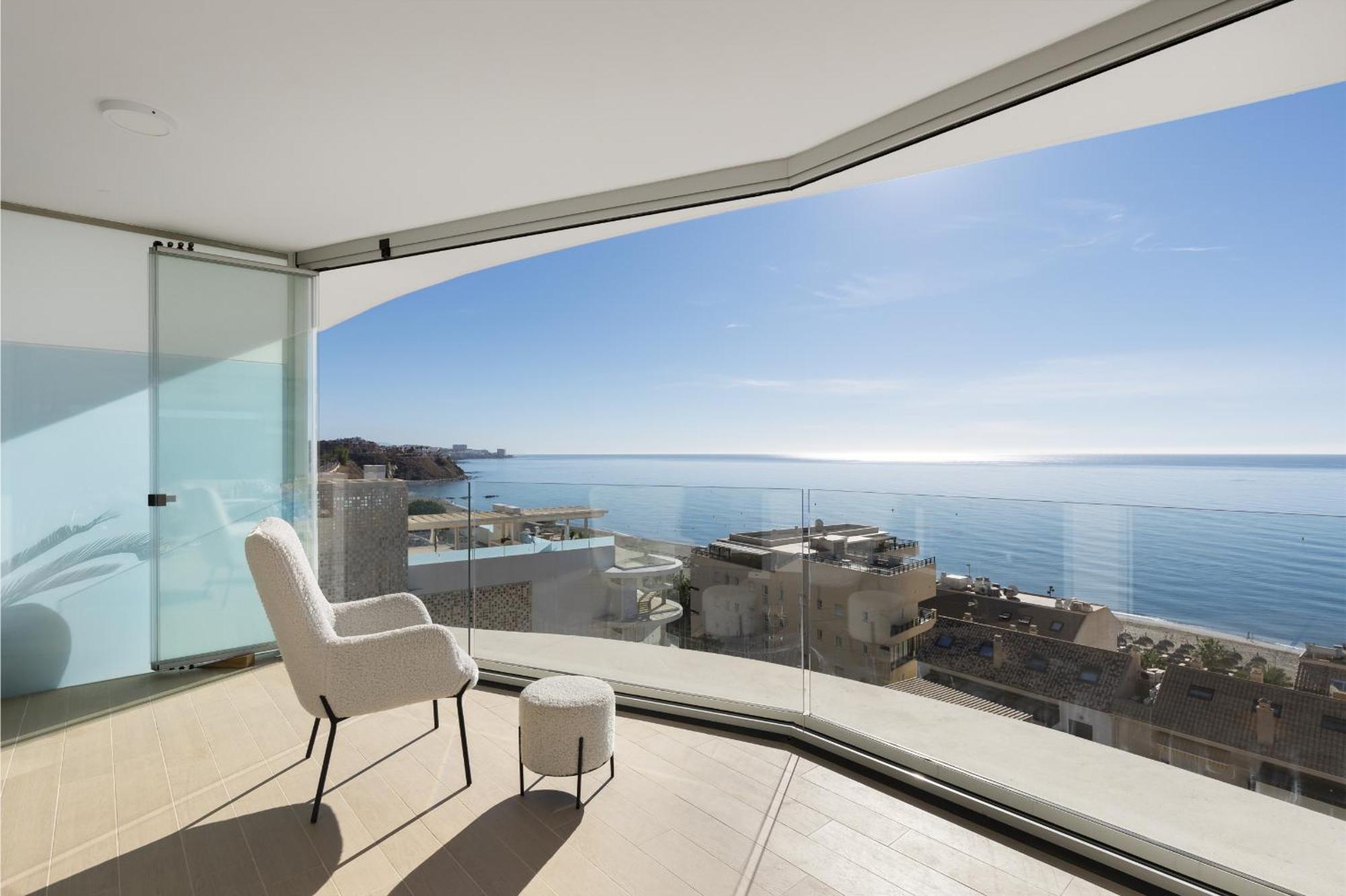 Apartment Stunning Seaside In Carvajal
