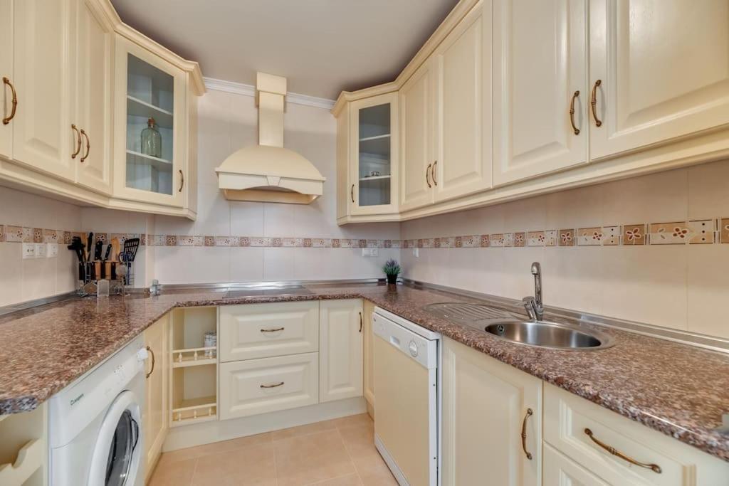 Lxr Atlantida 3hab Cerca Del Mar Apartment Fuengirola