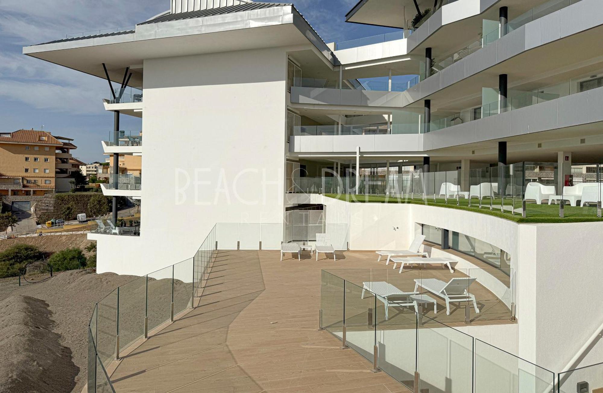 Amazing In Front Of The Sea - Splendid Apartment