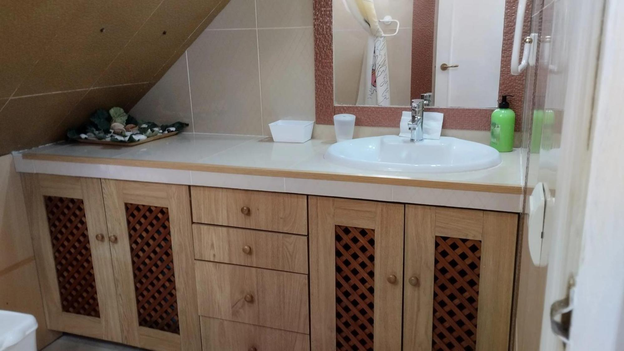 Spacious House With Private Pool Near Holiday home