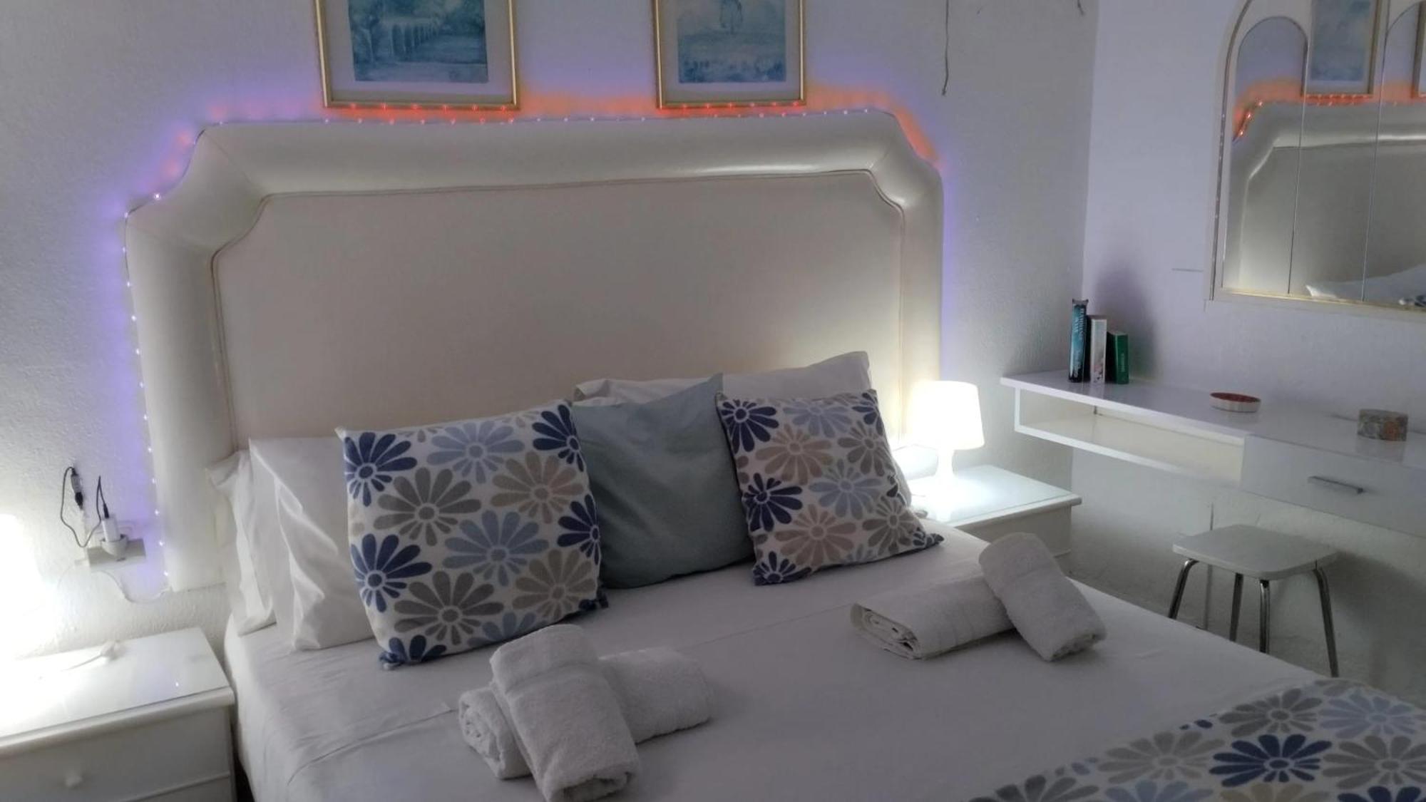 Spacious House With Private Pool Near