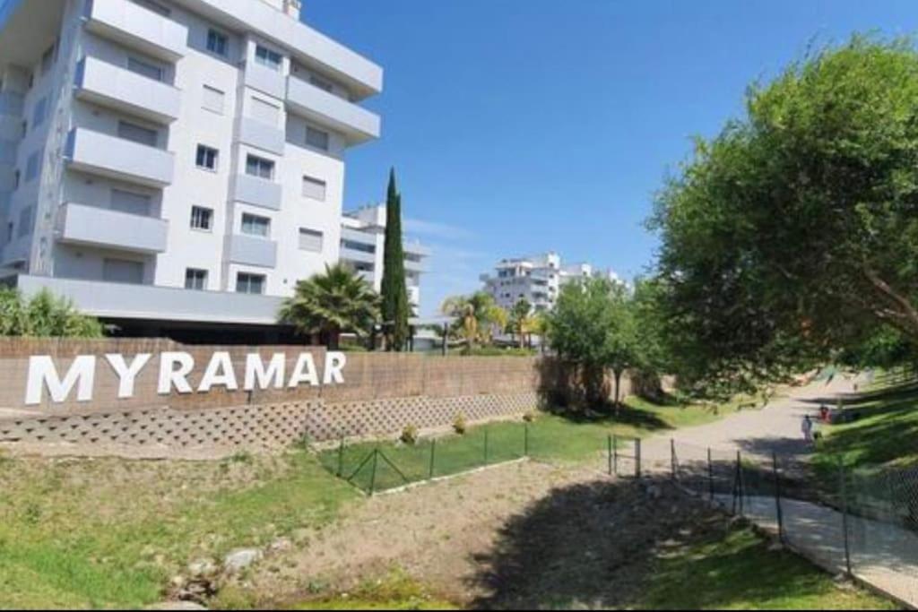 Con Piscina, Cerca Del Mar Y De 1 Centro Comercial Apartamento *