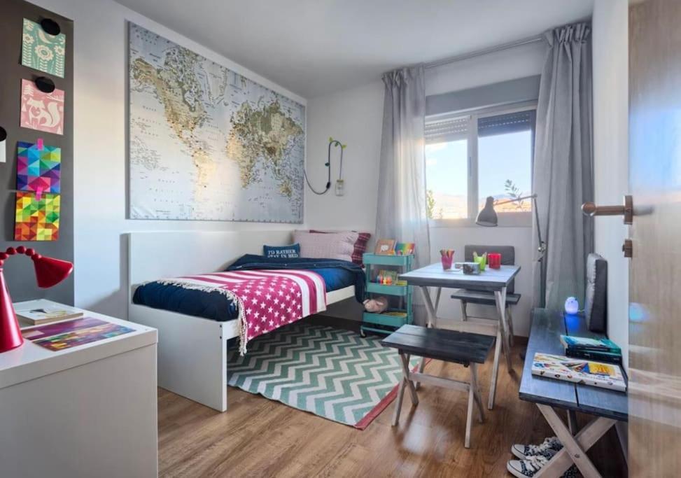 Con Piscina, Cerca Del Mar Y De 1 Centro Comercial Apartamento Fuengirola