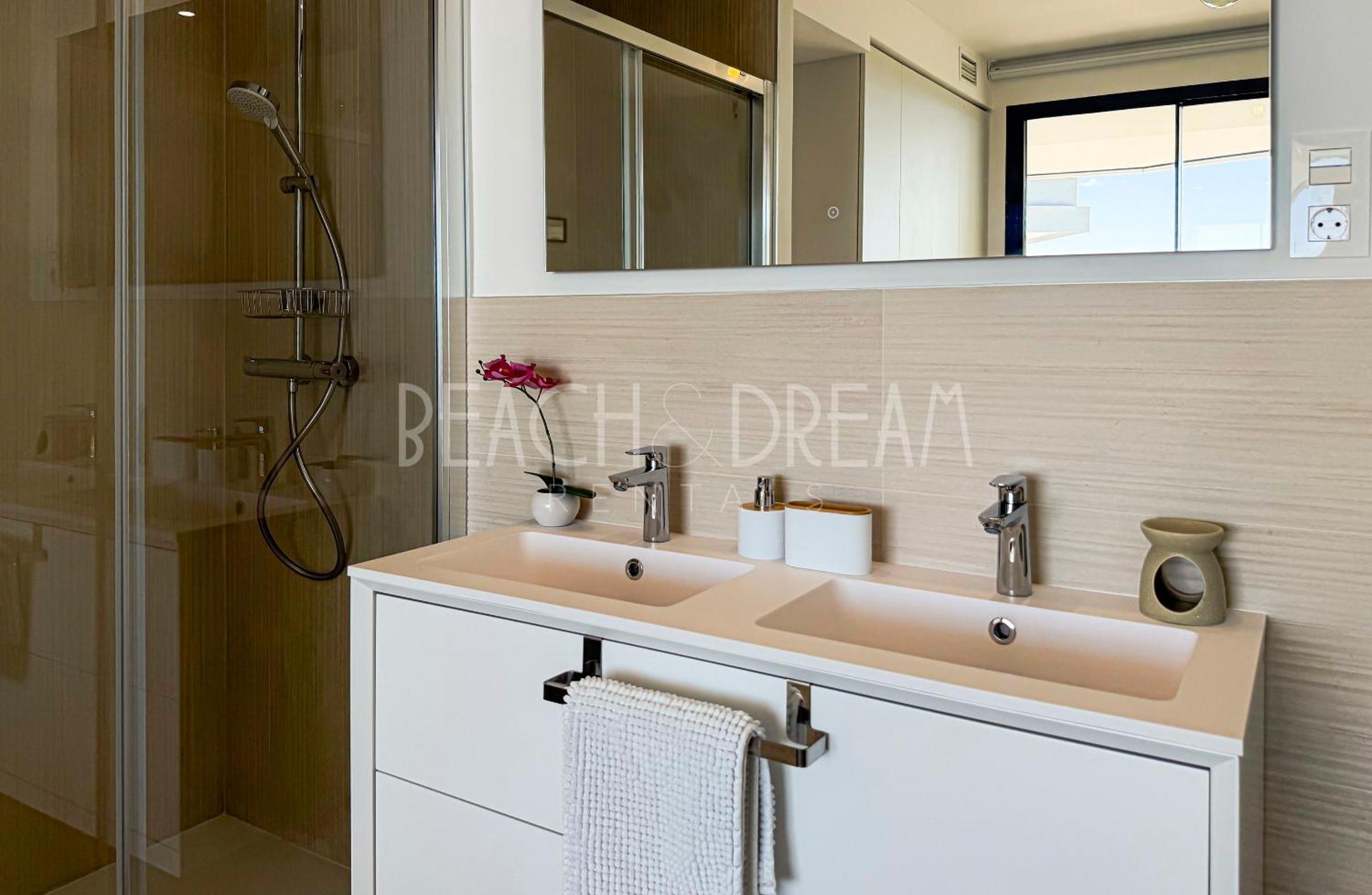 Lovely With Incredible Views - Fantastic Apartment *