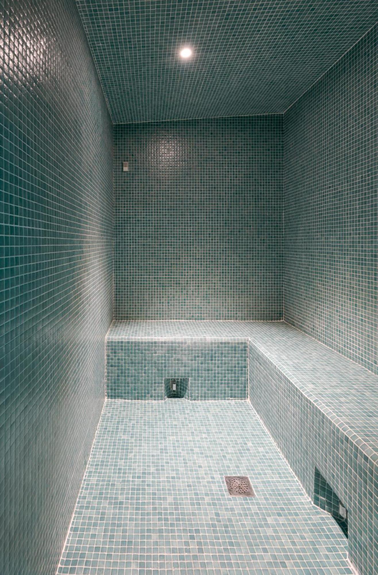 Jade Tower - 2-bedroom Coastal Luxury In Apartment Fuengirola