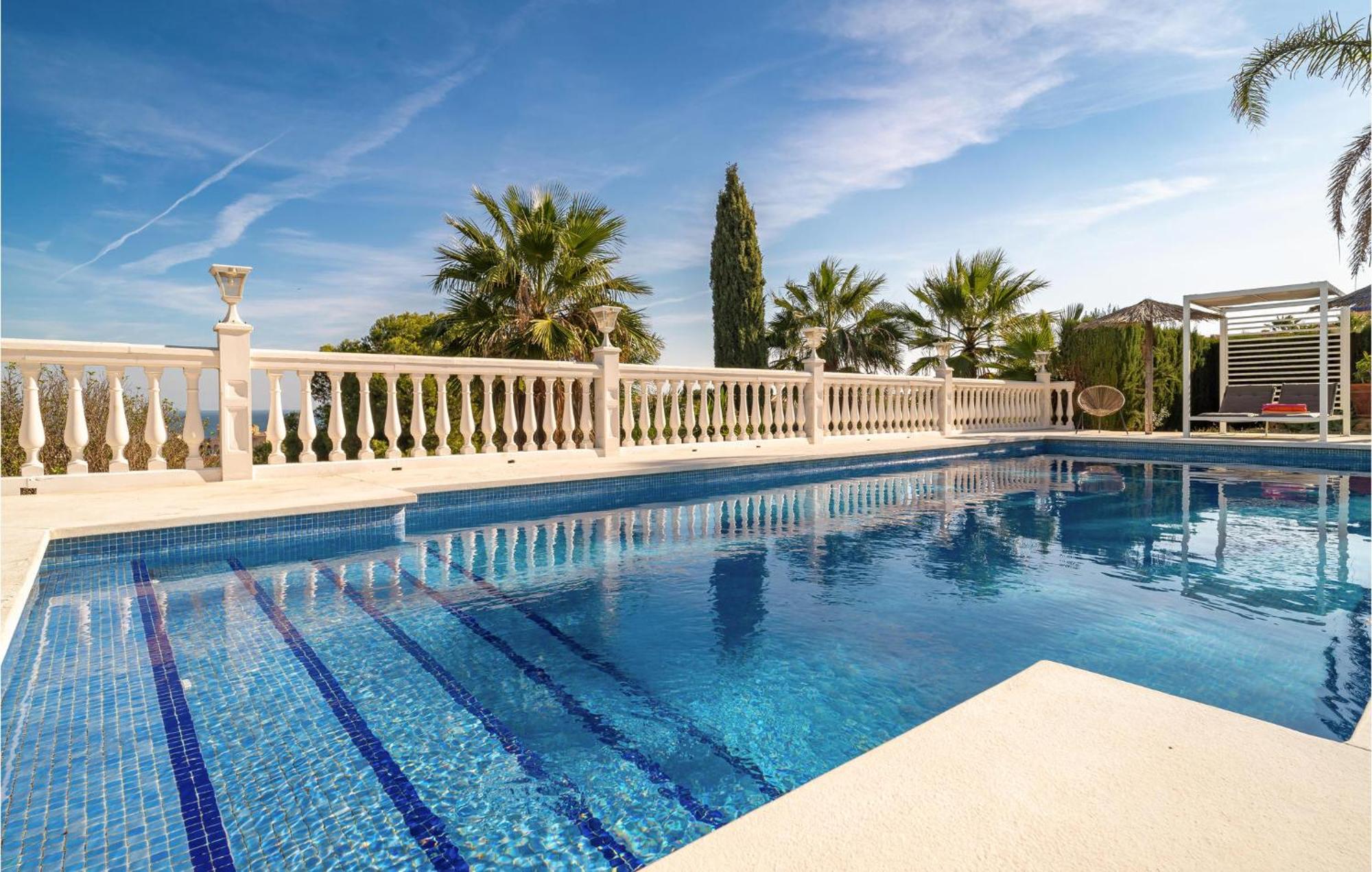 6 Bedroom Stunning In Lagunas De Mijas Сasa de vacaciones