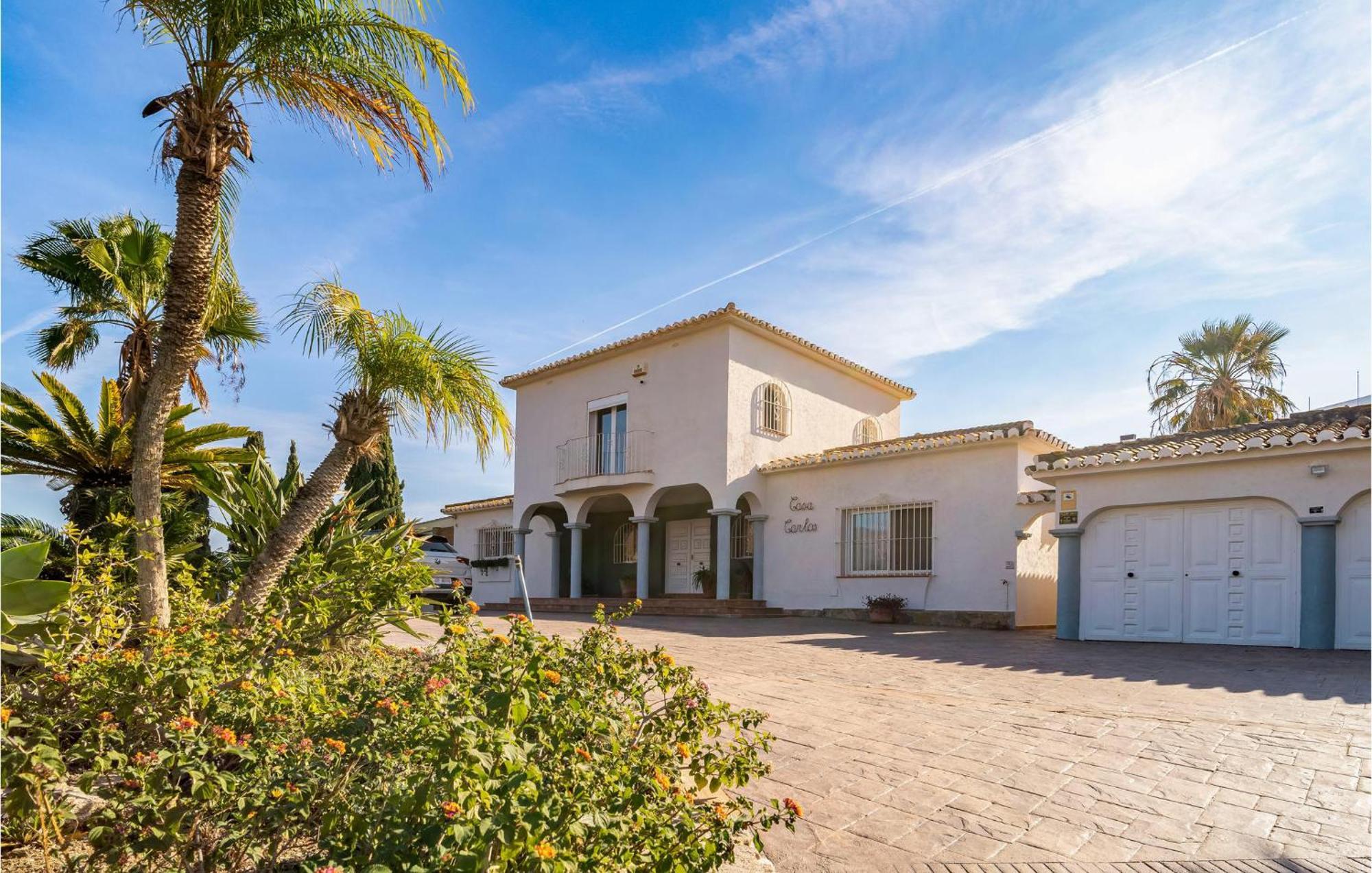 6 Bedroom Stunning In Lagunas De Mijas Сasa de vacaciones Fuengirola