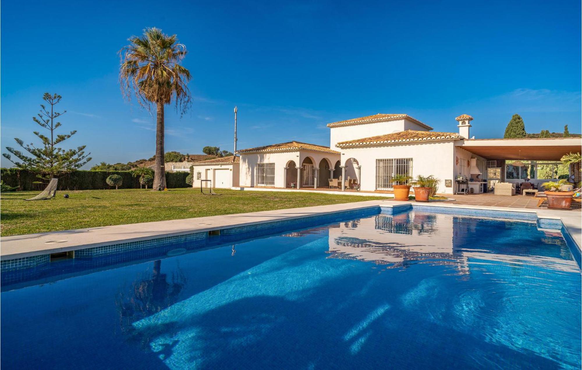 6 Bedroom Stunning In Lagunas De Mijas Сasa de vacaciones Fuengirola