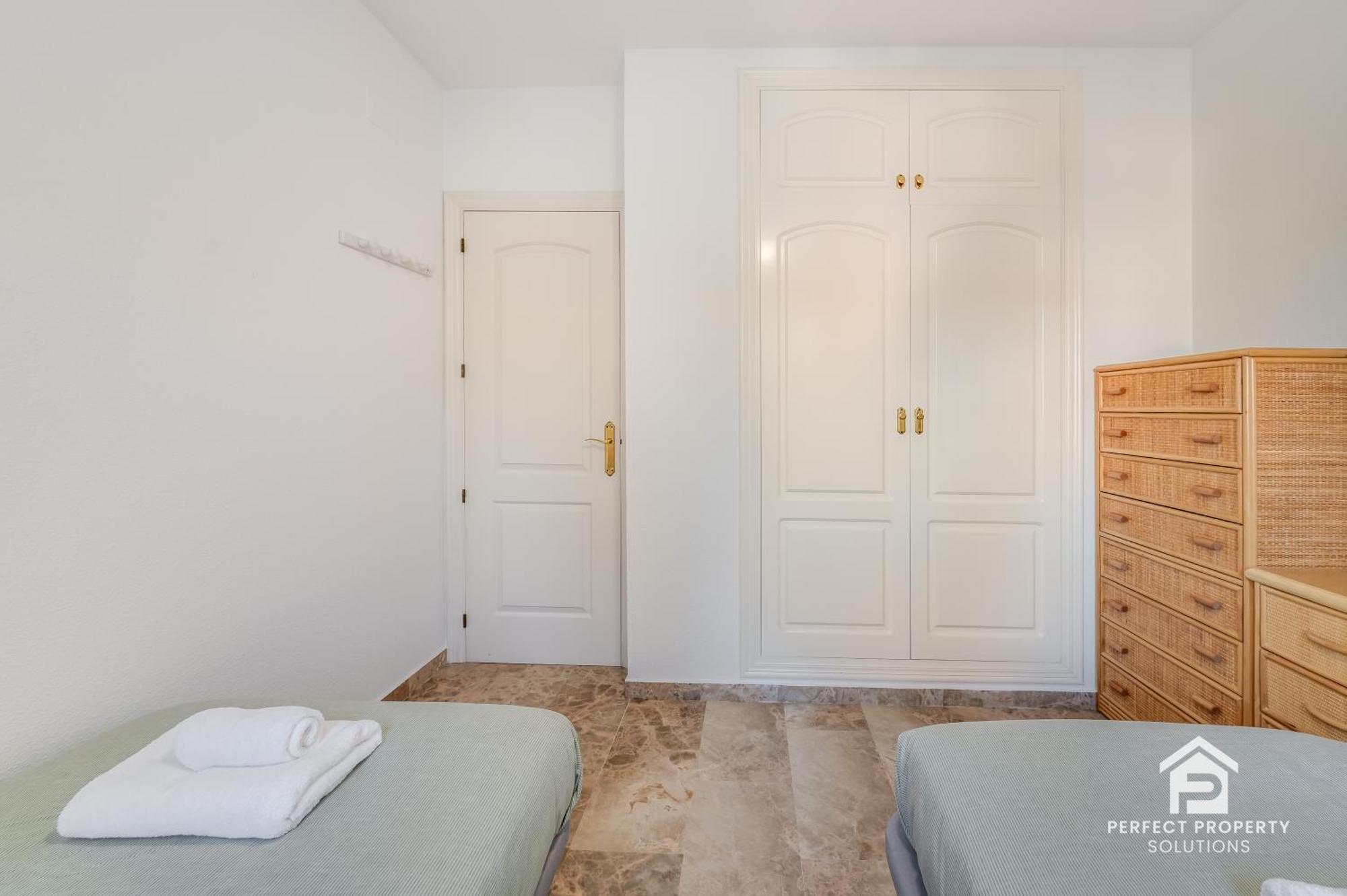 Cozy 2br With Sea View, Pools, Parking By Castillo Apartment Fuengirola