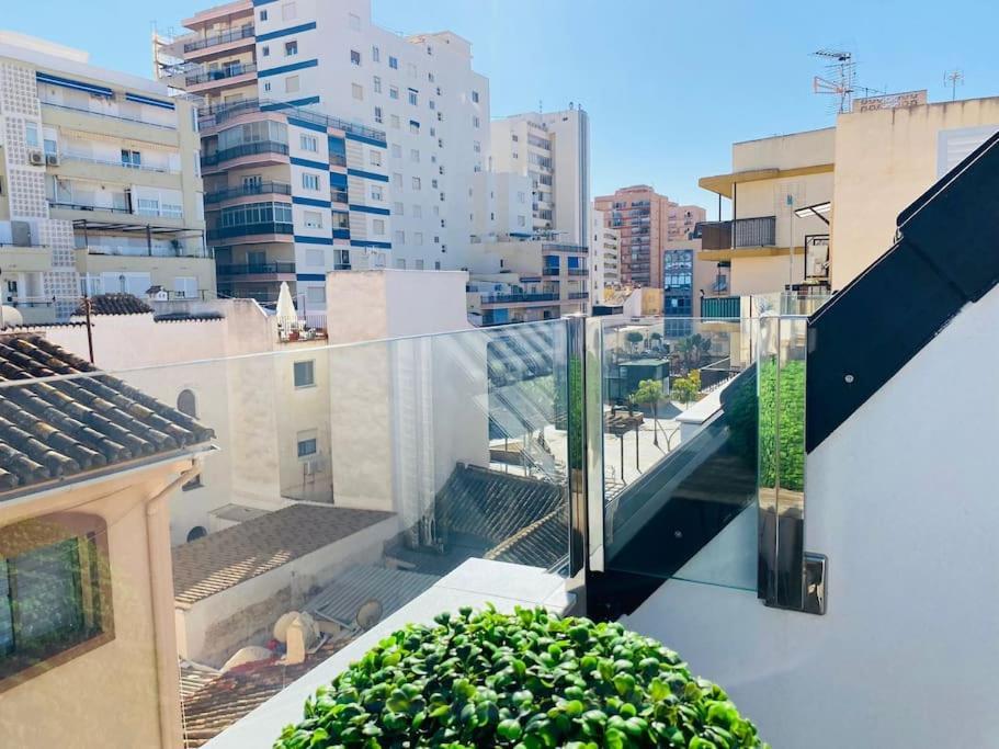 Apartamento Atico Con Gran Terraza En El Centro A 50 Metros De La Playa Fuengirola