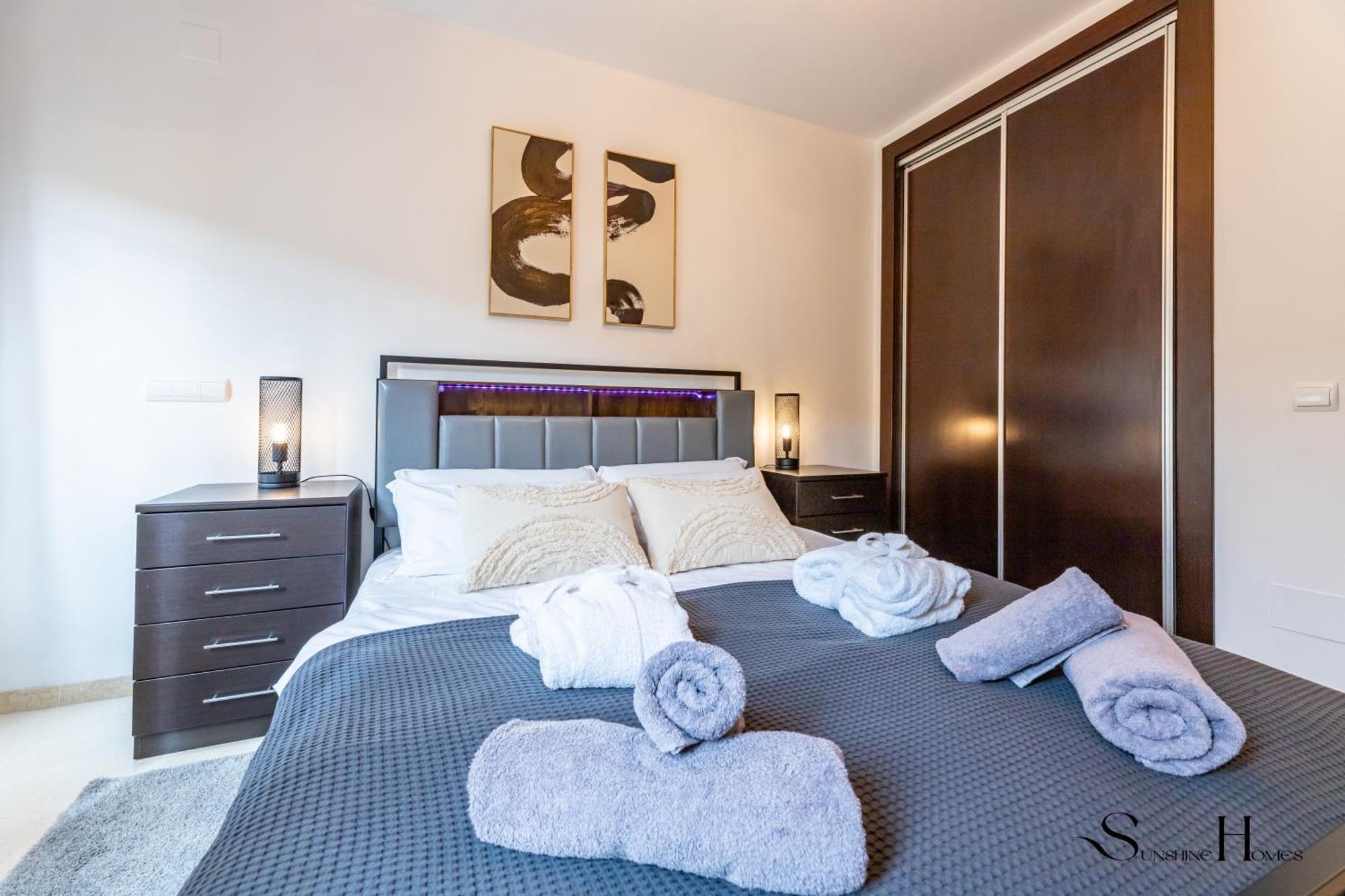 Luxury Townhouse With Rooftop Sauna & Jacuzzi * Fuengirola