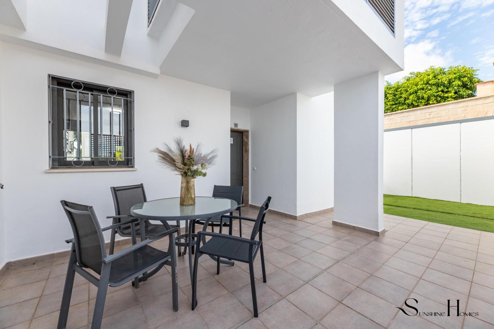Luxury Townhouse With Rooftop Sauna & Jacuzzi Holiday home *
