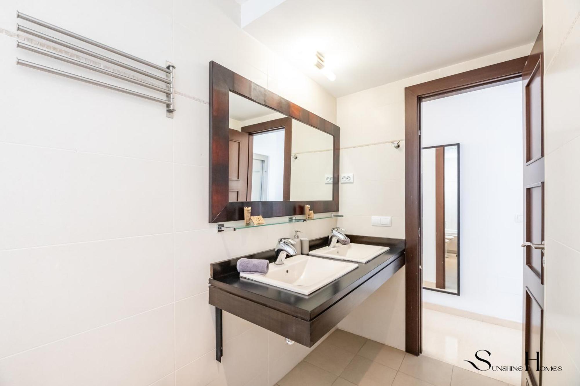 Luxury Townhouse With Rooftop Sauna & Jacuzzi Holiday home Fuengirola