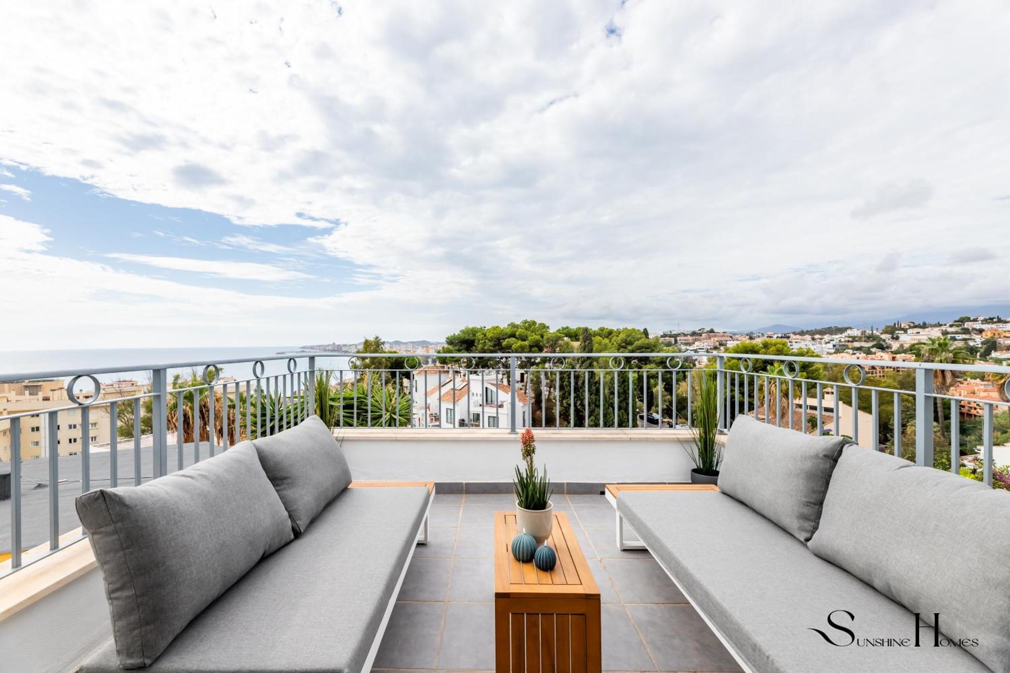 Luxury Townhouse With Rooftop Sauna & Jacuzzi Holiday home