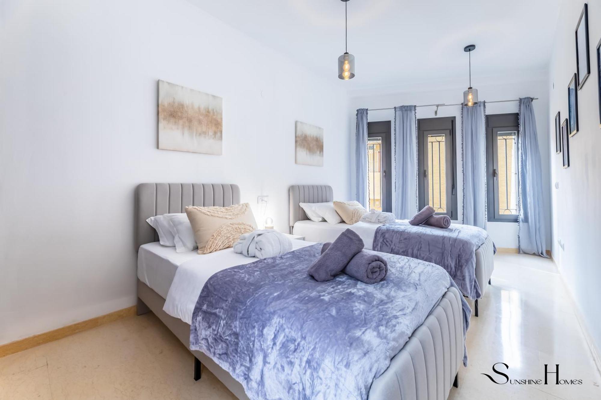 Luxury Townhouse With Rooftop Sauna & Jacuzzi * Fuengirola